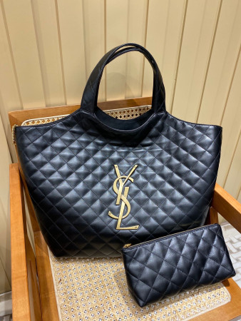 ICARE MAXI SHOPPING BAG IN QUILTED LAMBSKIN