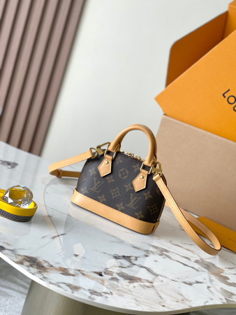 LV Nano Alma M82717 18x12x8cm