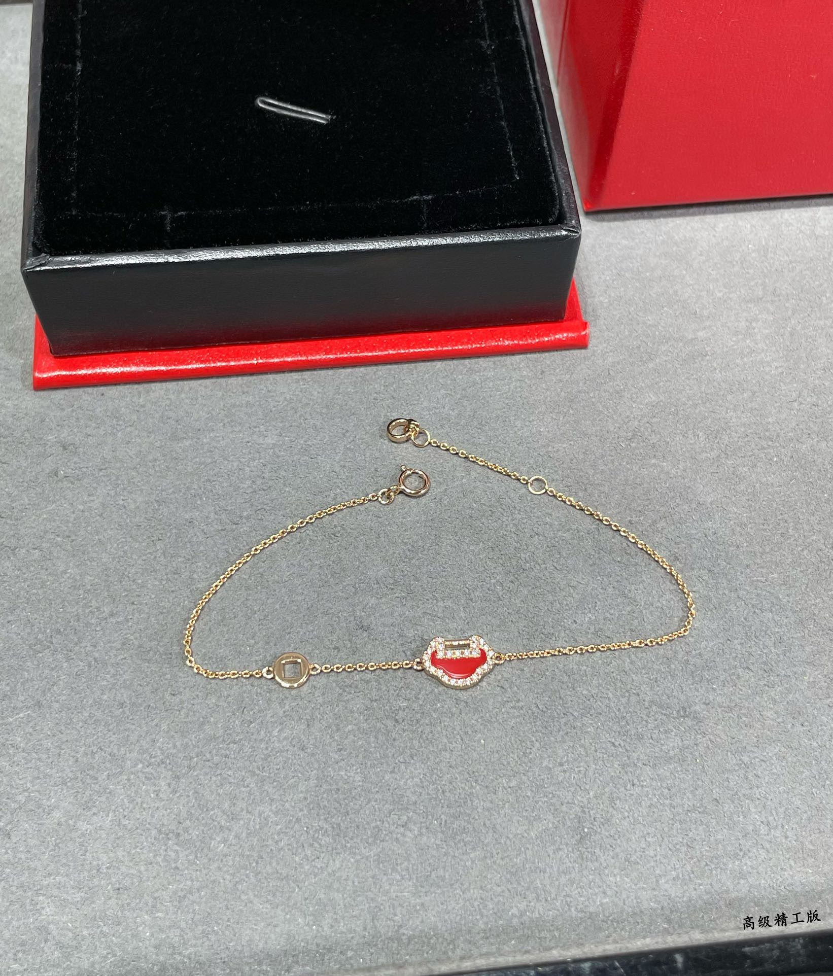 Qeelin Mini Ruyi Bracelet