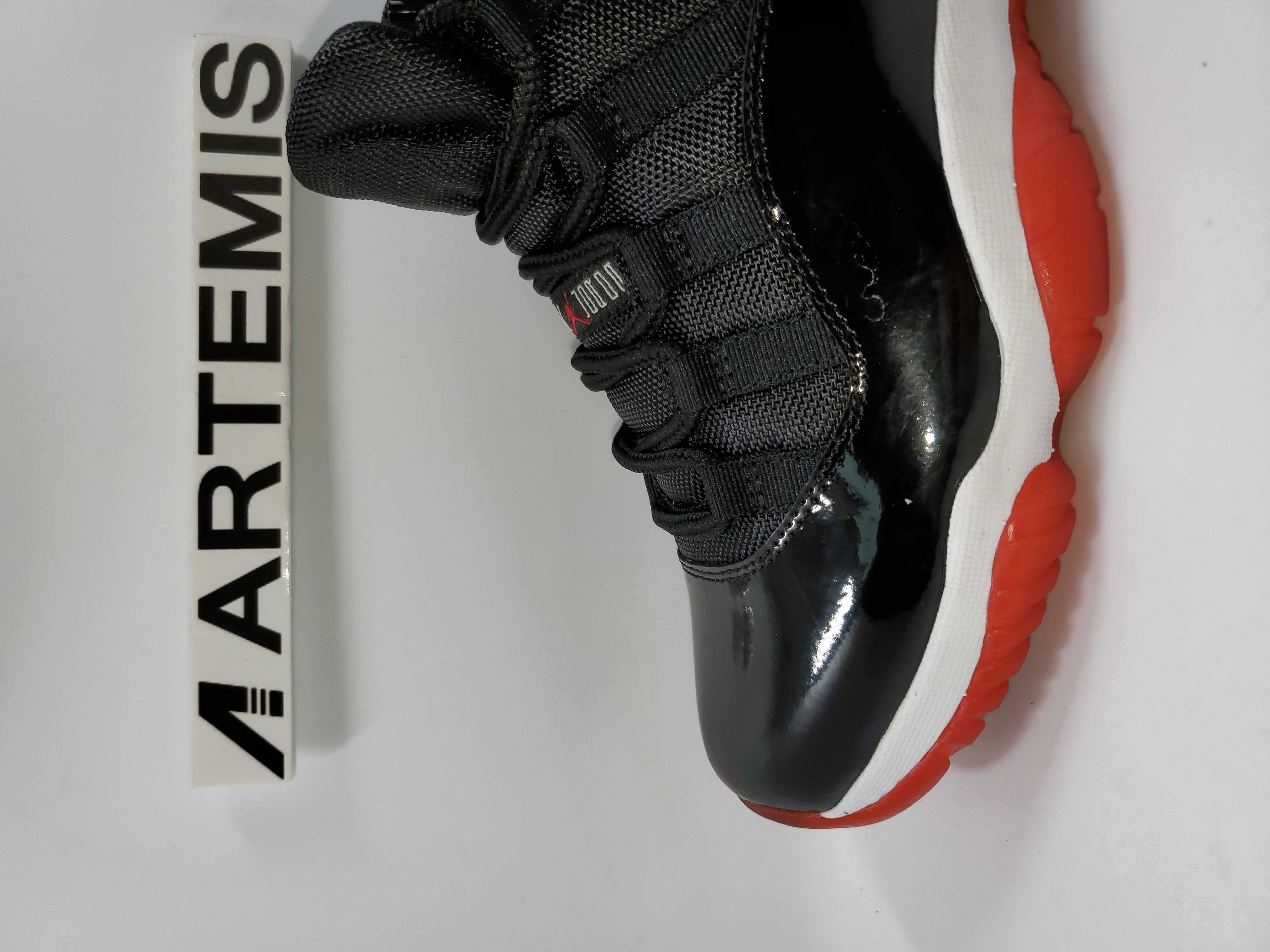 Air Jordan 11 Retro Playoffs (2012)