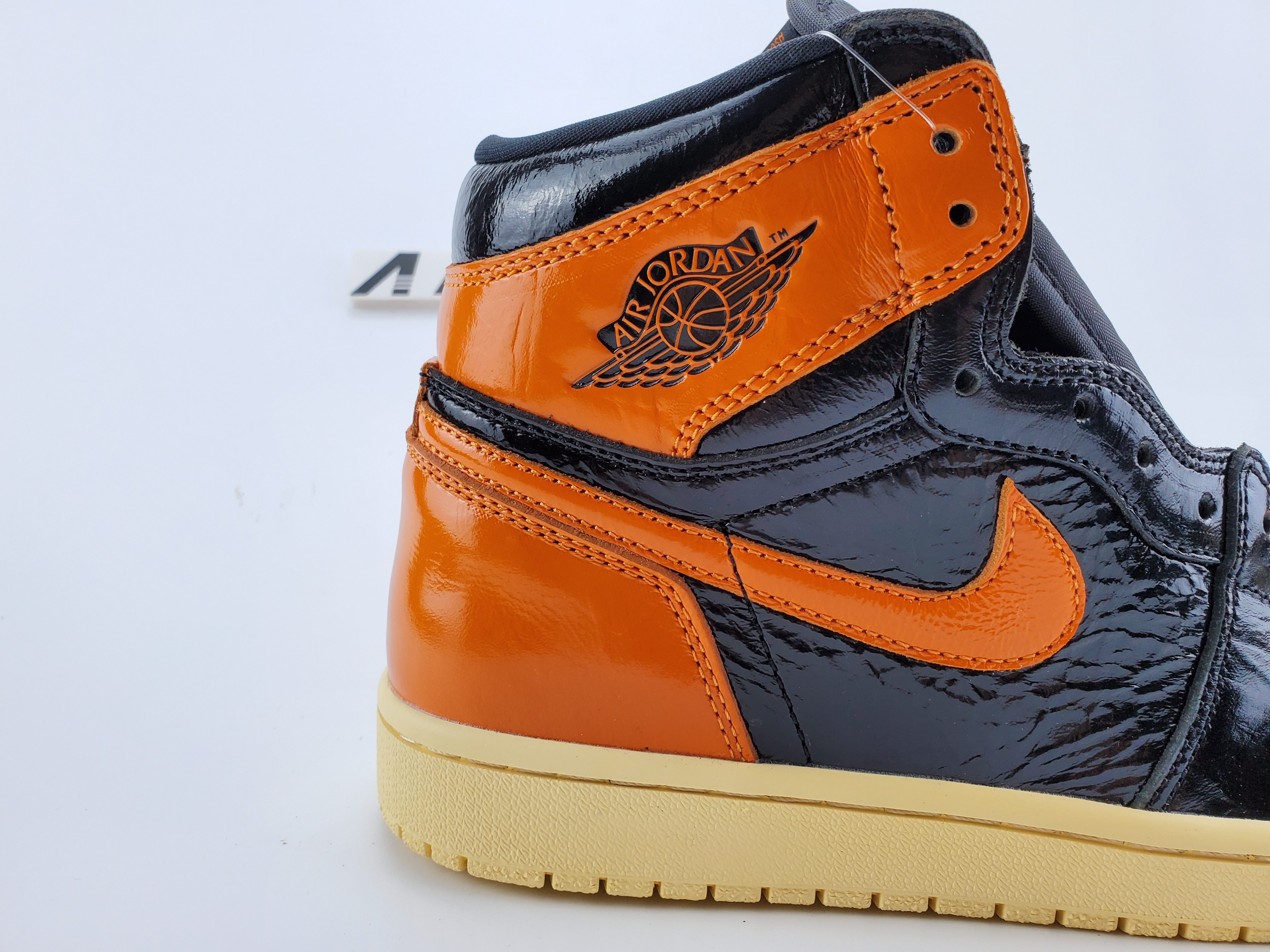 Air Jordan 1 Retro High OG “Shattered Backboard 3.0”