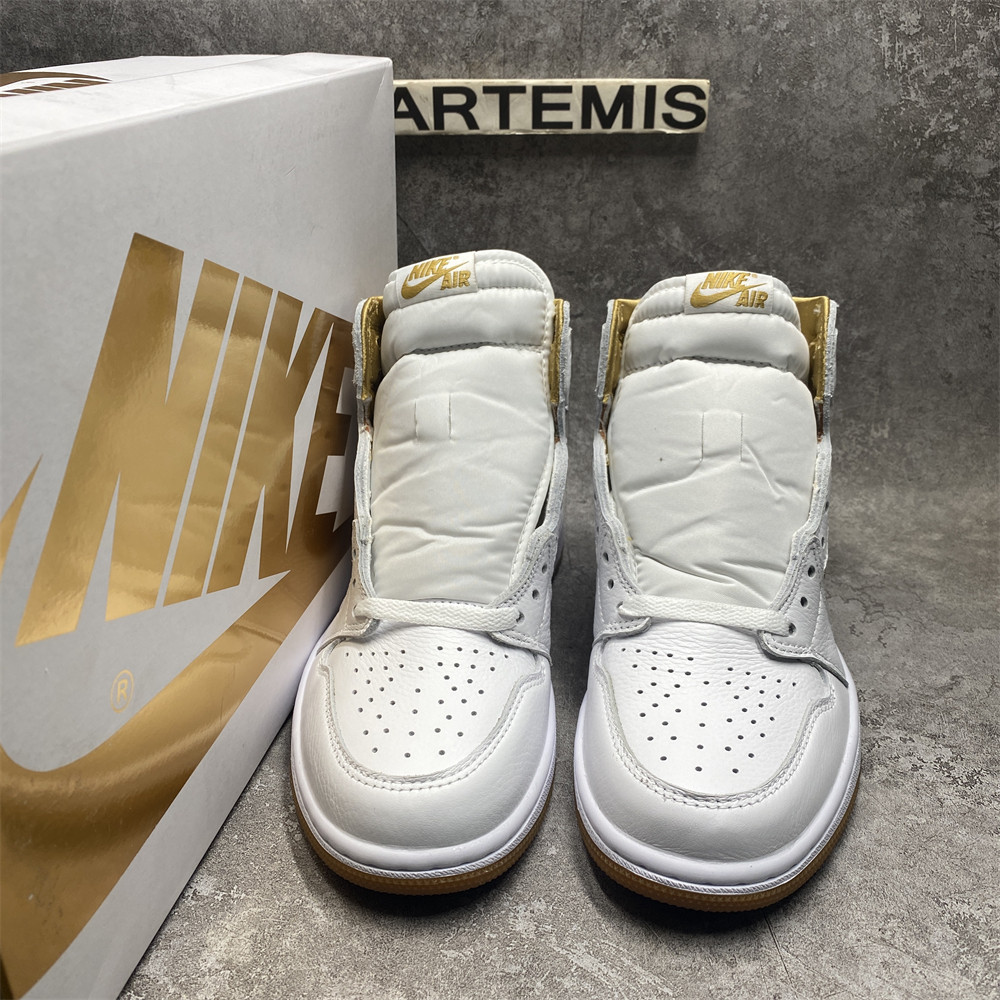 WMNS AIR JORDAN 1 RETRO HIGH OG