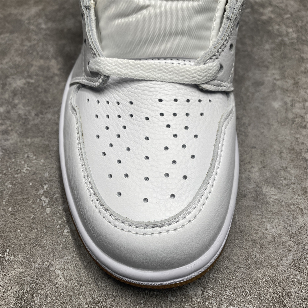 WMNS AIR JORDAN 1 RETRO HIGH OG