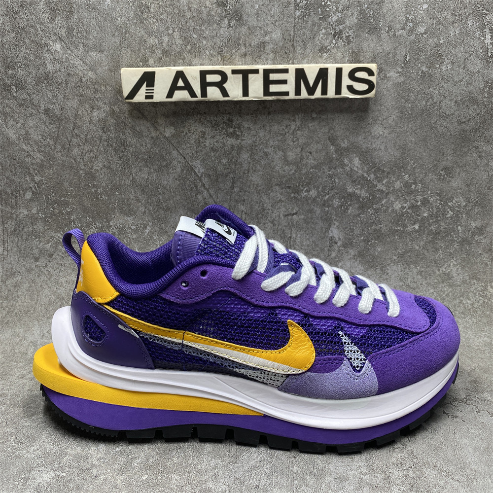 NIKE VAPORWAFFLE SACAI DARK IRIS