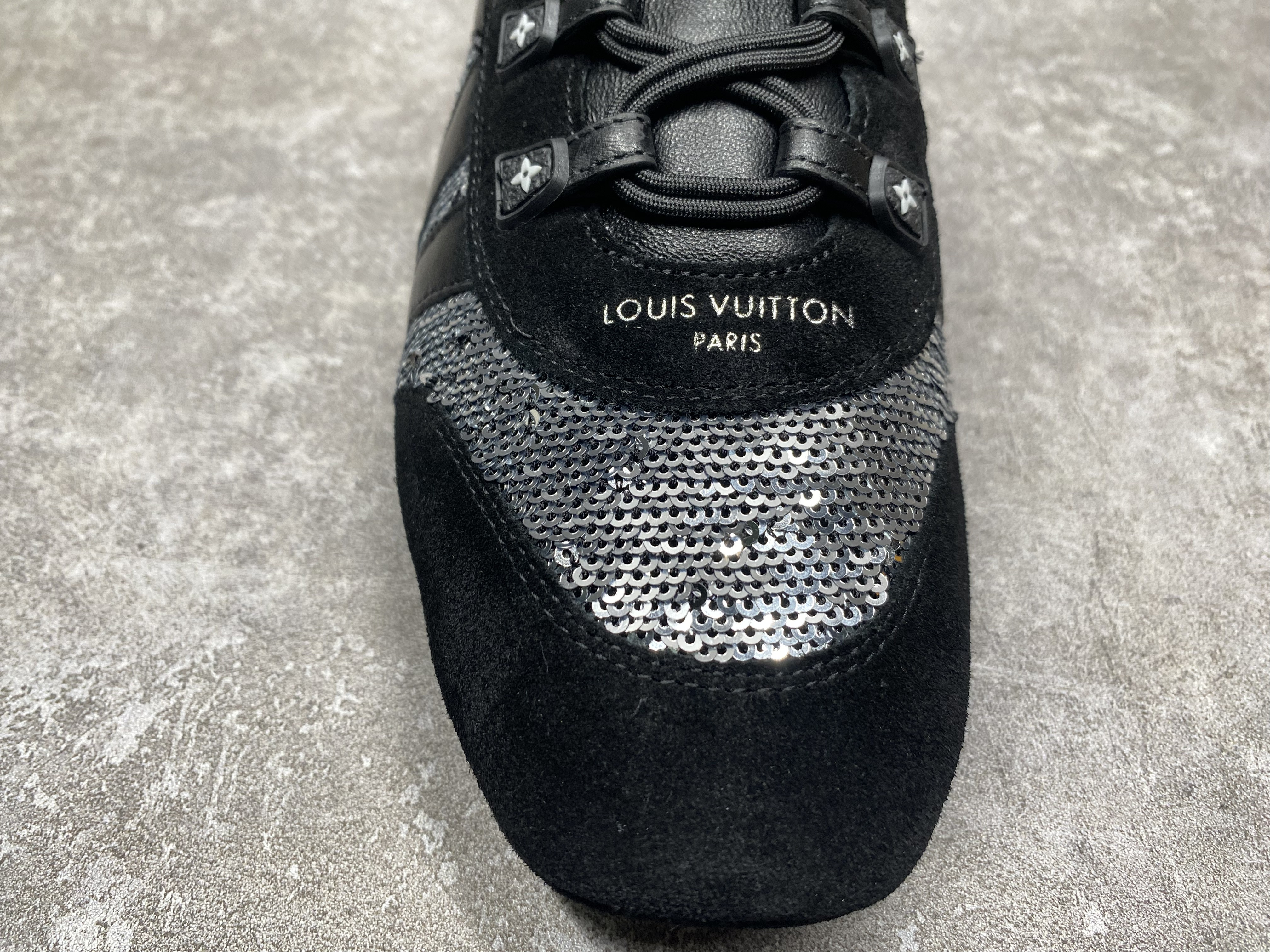 UA LV Sneaker