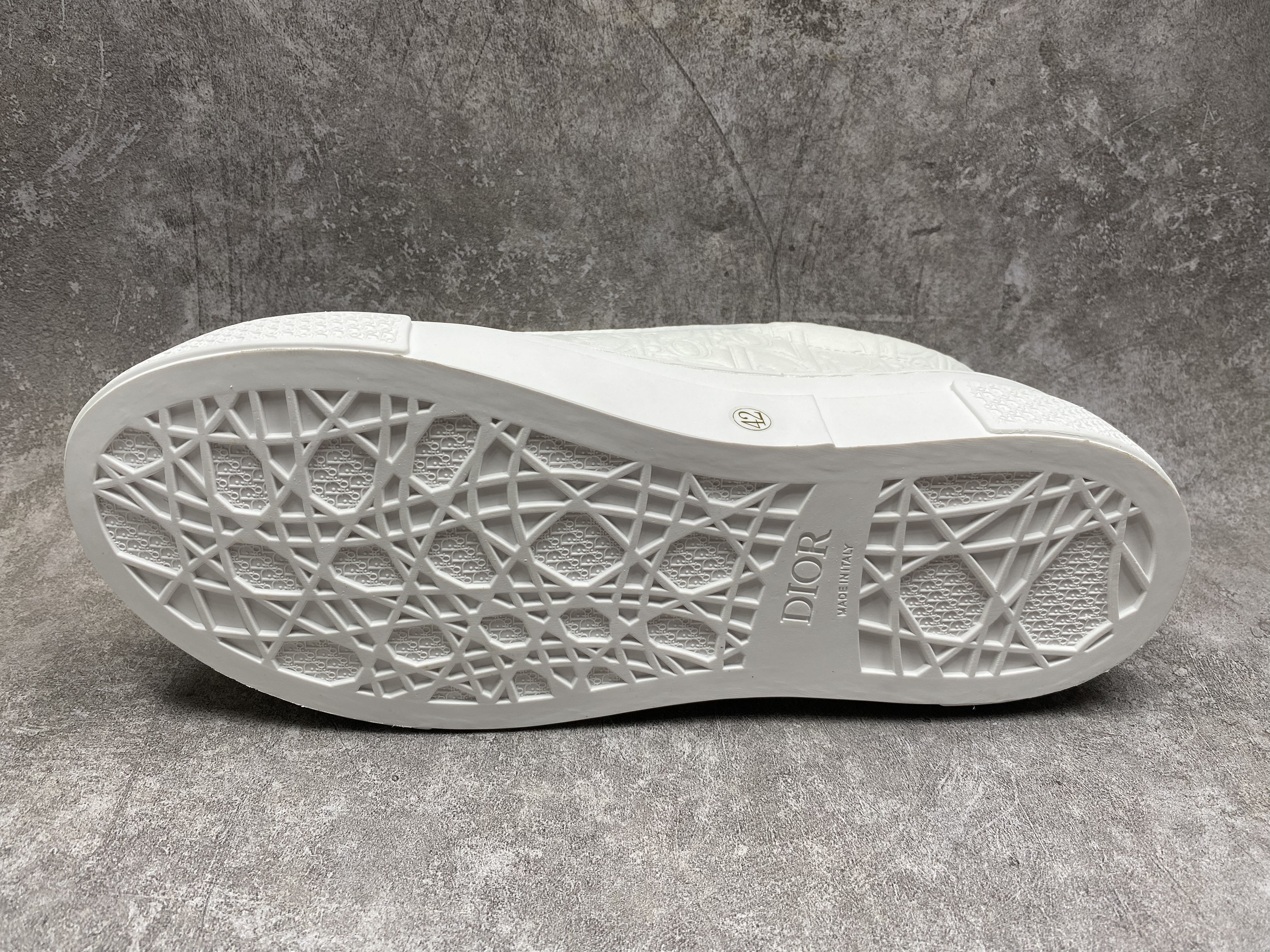 ua D*or b33 sneaker