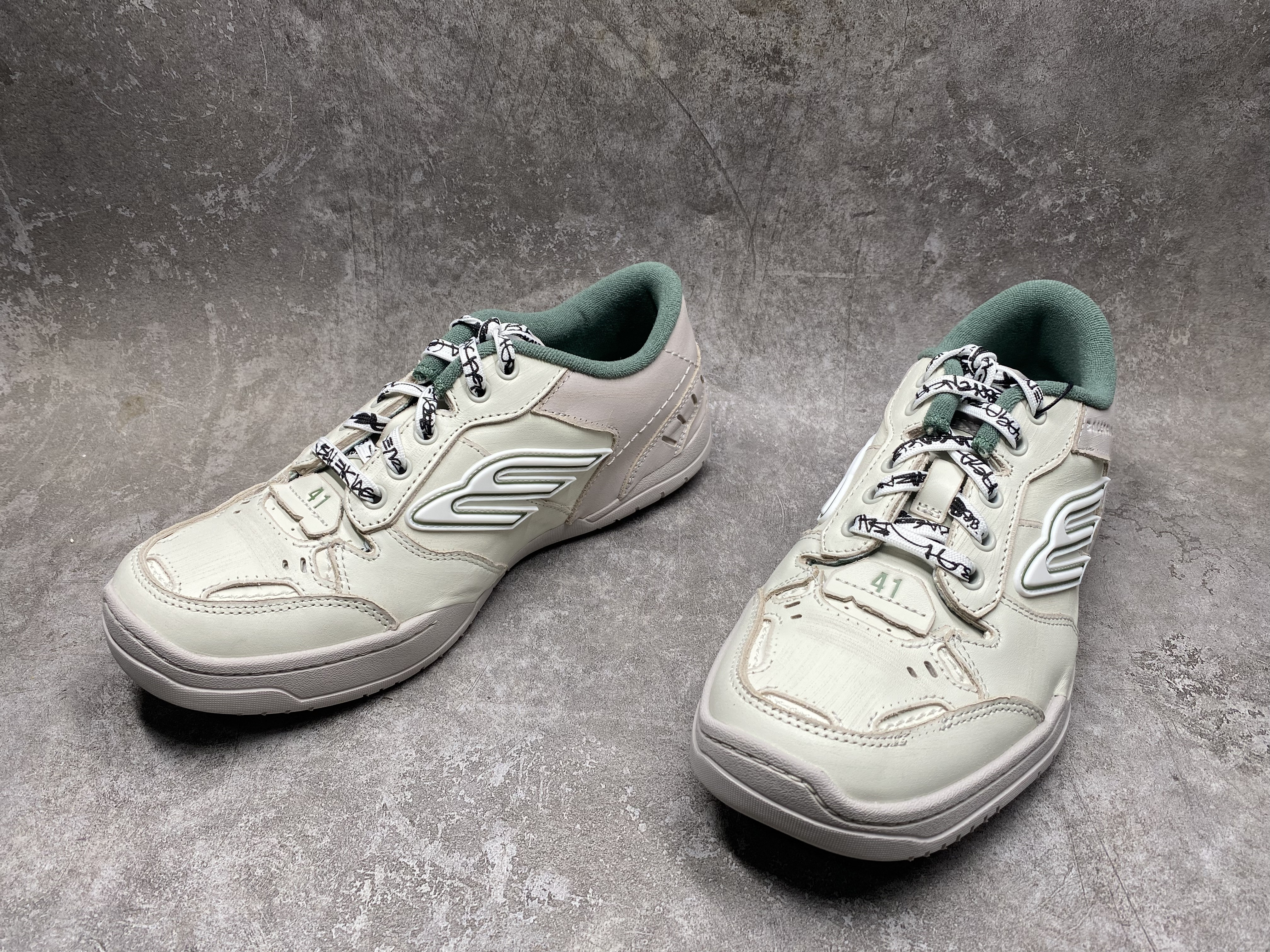 ua Ba*len*cia*ga hamptons worn-out sneaker (run one size large)