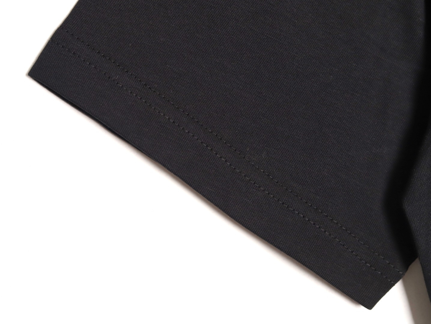 L0ew* short-sleeved t-shirt