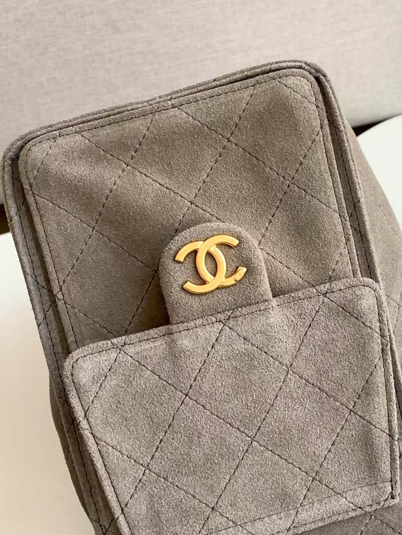 Ch*el 25c bucket bag 26x30x14cm