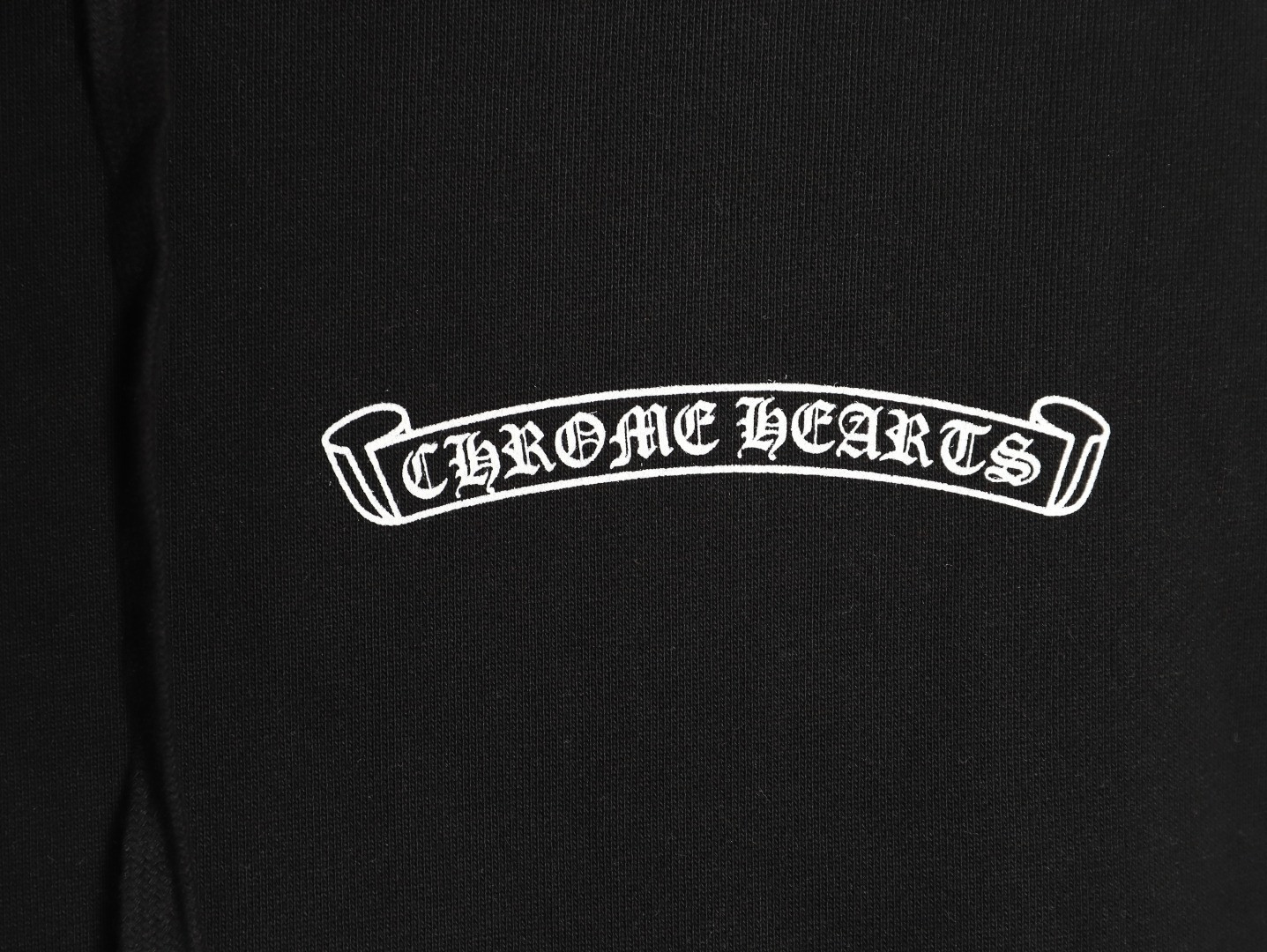 Ch**me He**ts hoodies