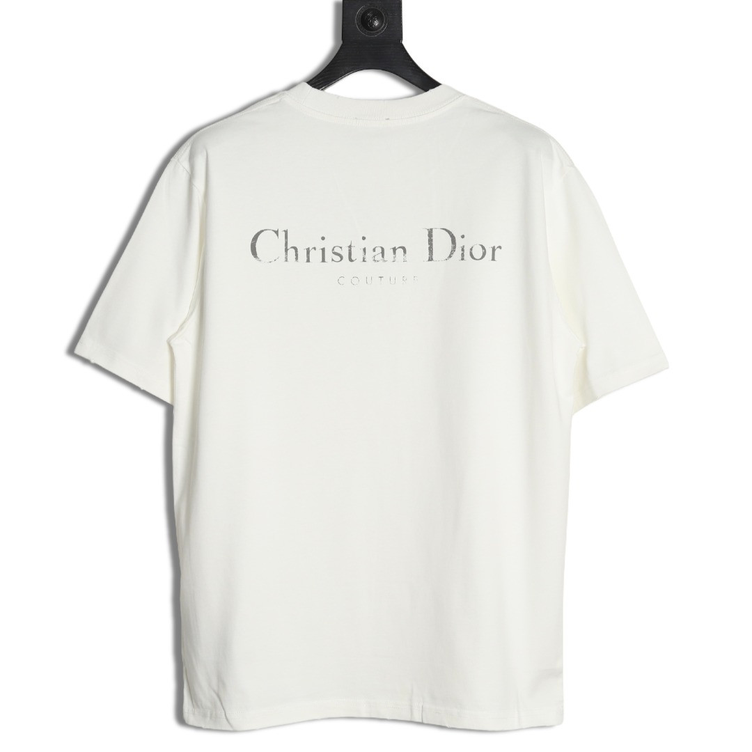 D*or short-sleeved t-shirt