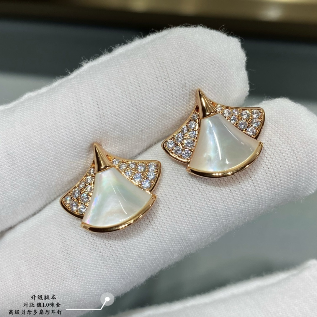 B*l*ai multi-fan skirt fan shape earrings