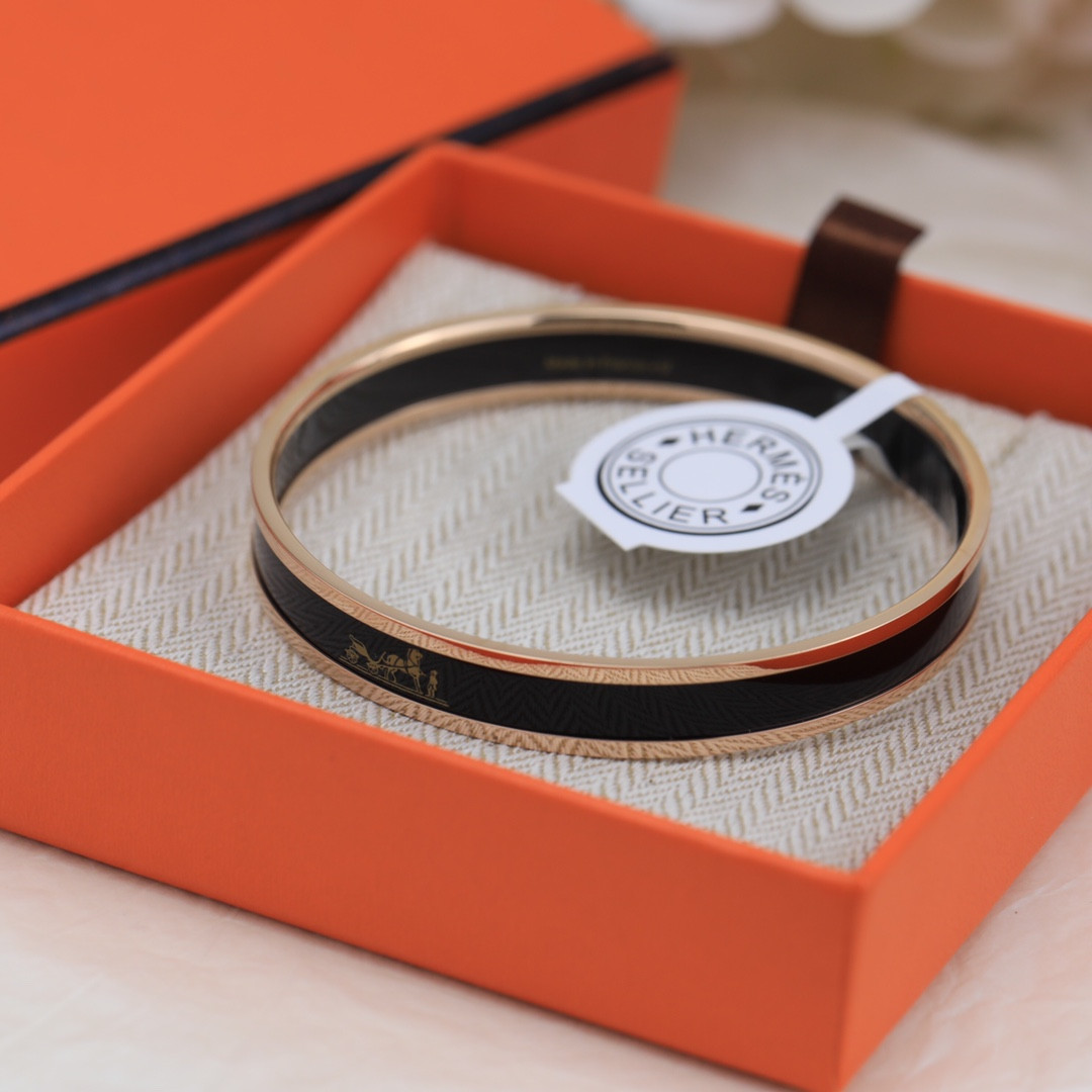 h**mes enamel bracelet(cusT0mized products cannot be returned or exchanged)