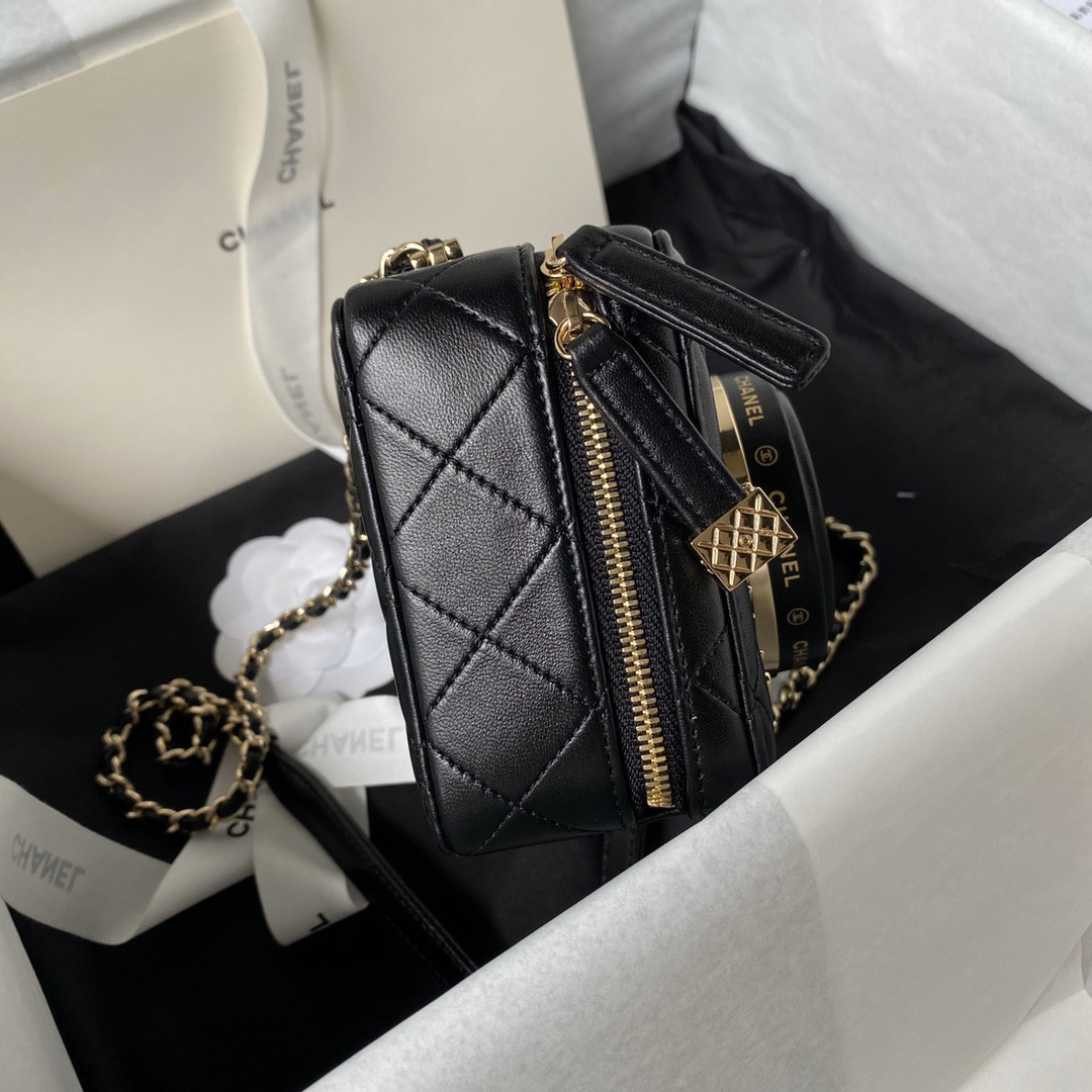 Ch*el camera bag 4.5 × 6.2 × 2.3 in