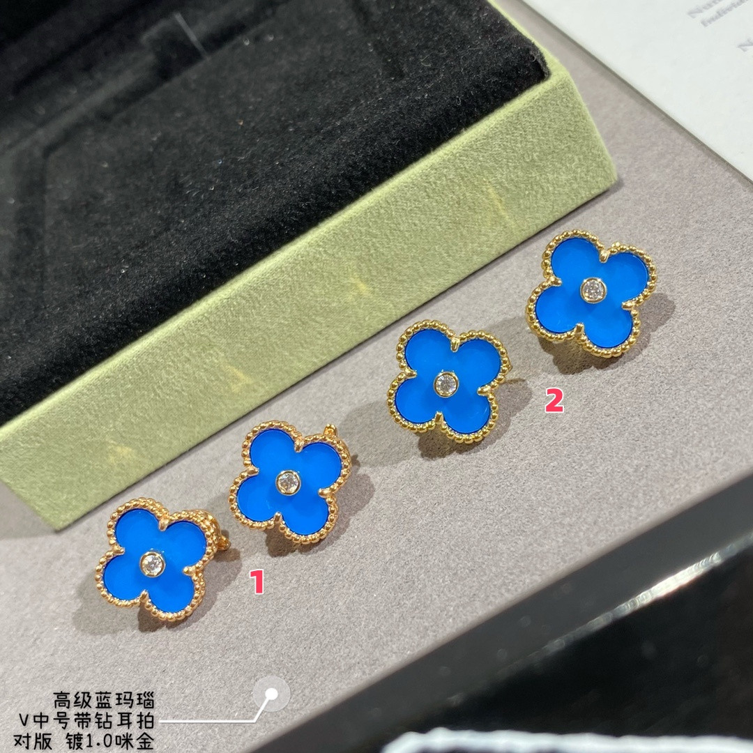 v*n cl*f & arpels sapphire blue agate Di*m*nd four-leaf clover earrings
