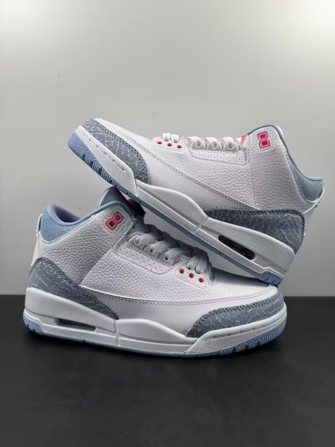 UA AIR JORDAN 3 Retro