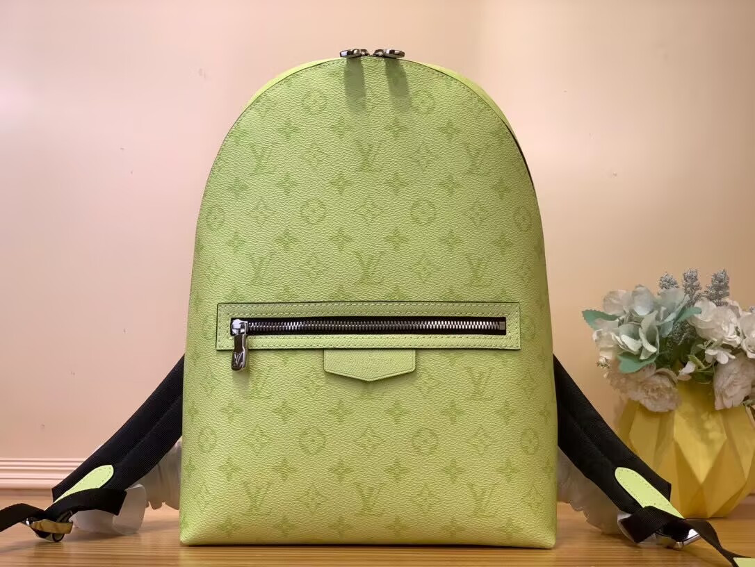 LV Discovery Slim Backpack M14076 28 x 38 x 13 cm