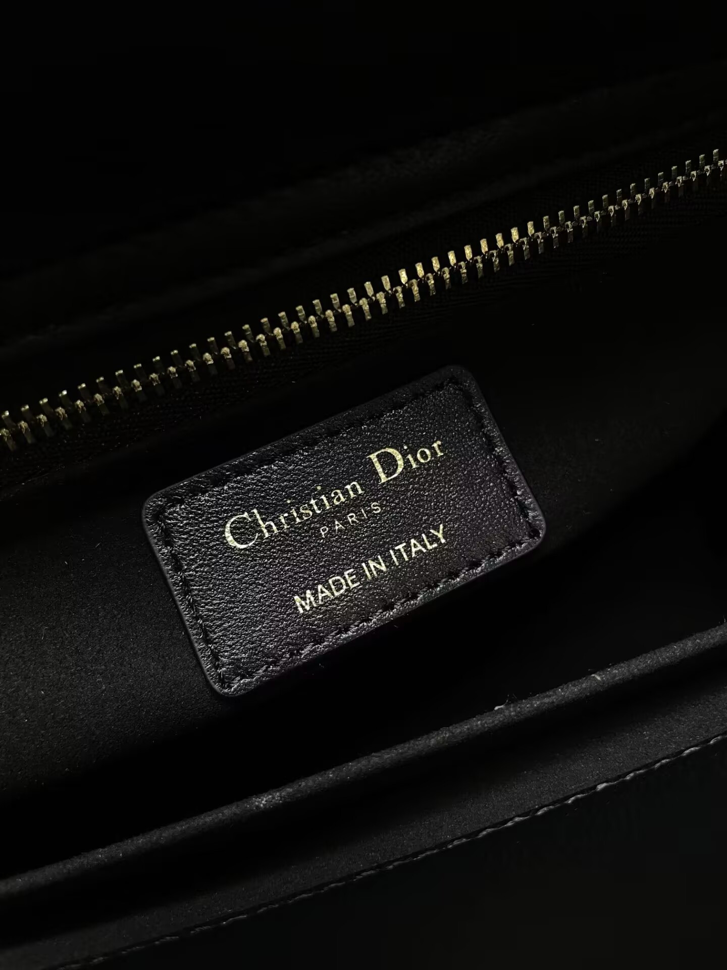 medium lady D*or bag 24 x 20 x 12 cm