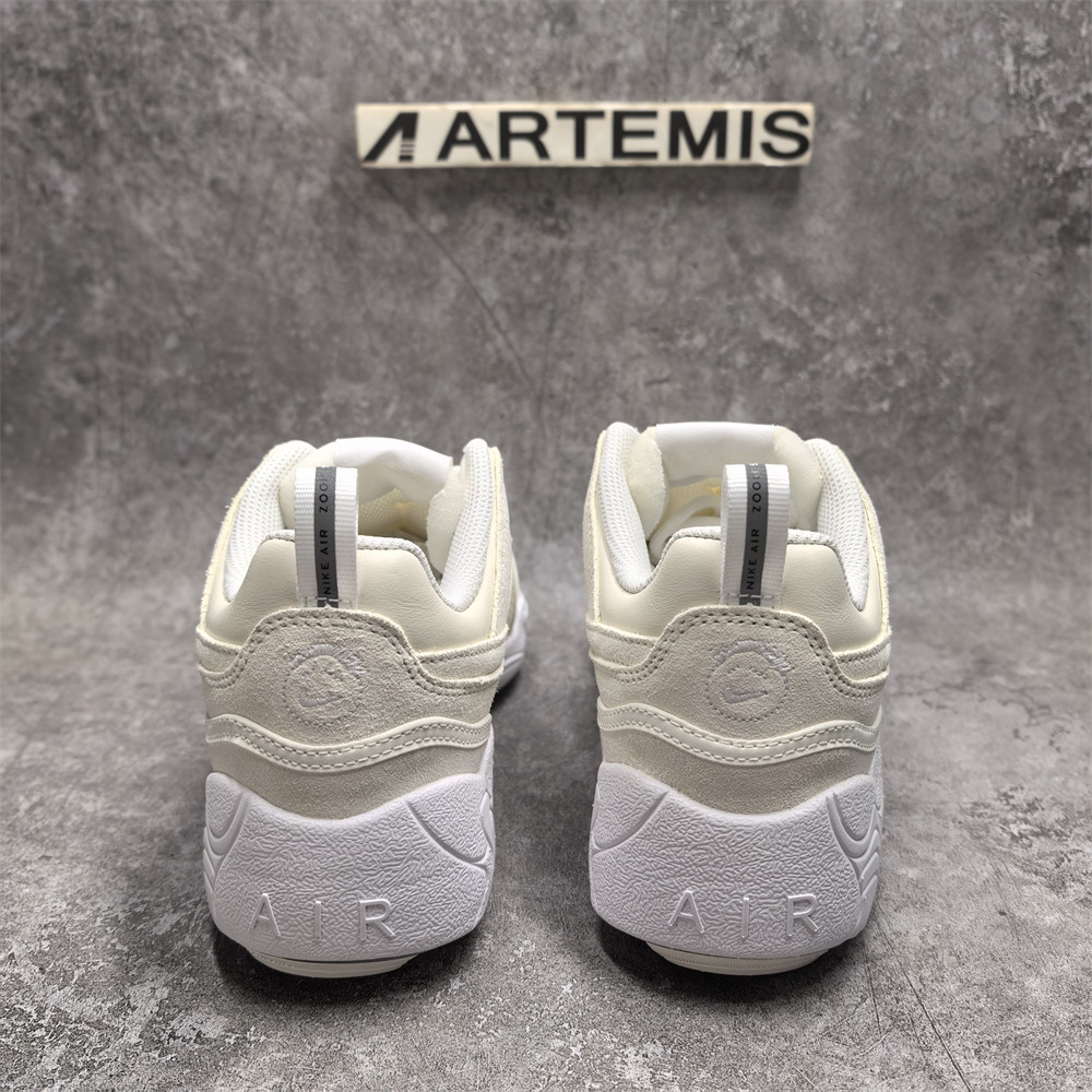 UA Nike Zoom Field Jaxx SP Travis Scott Sail