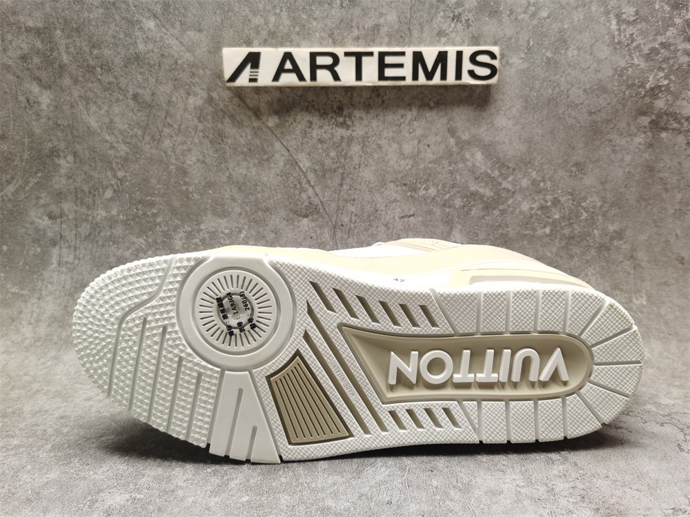 UA LV Trainer Sneaker