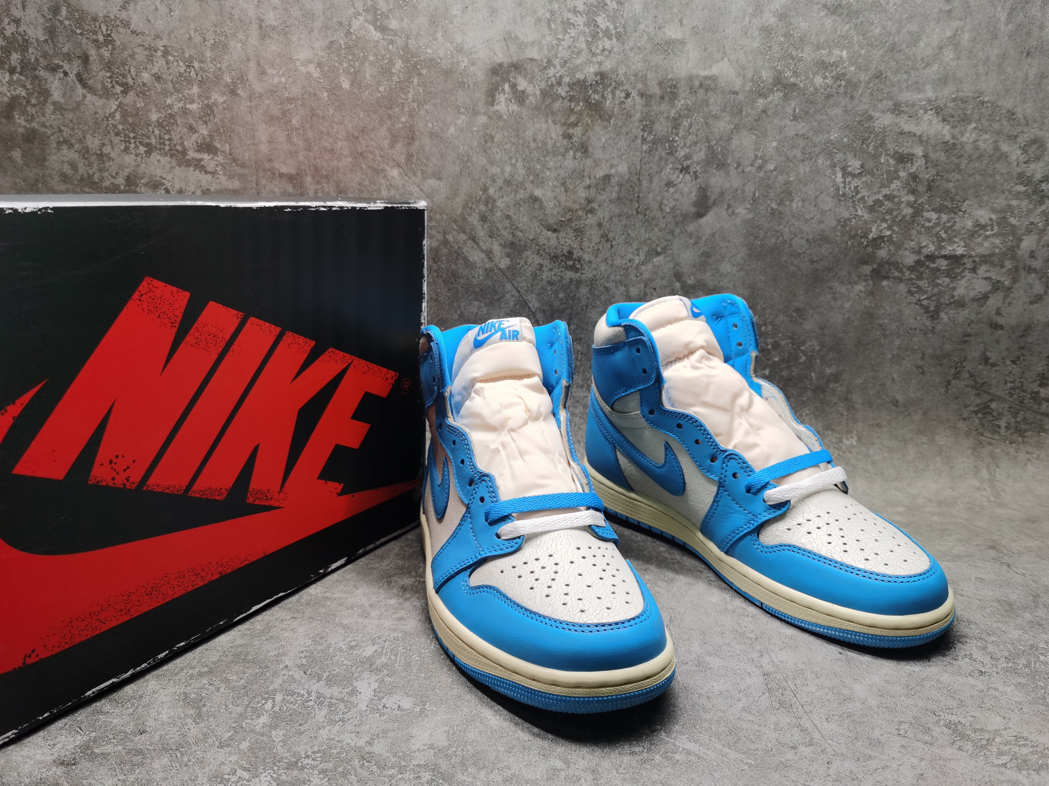 UA Jordan 1 Retro High OG
