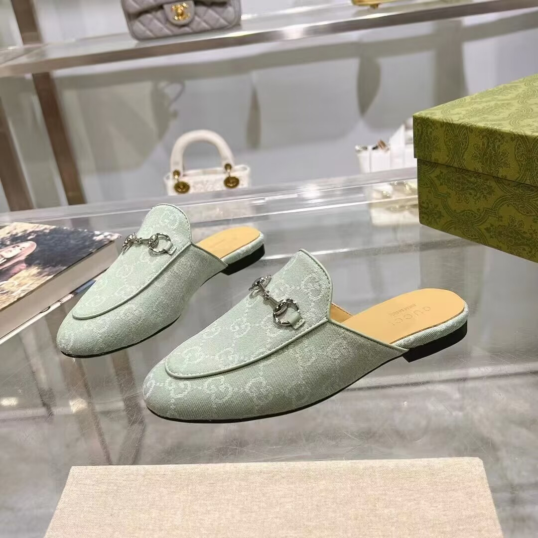 ua G*u*i princetown slipper