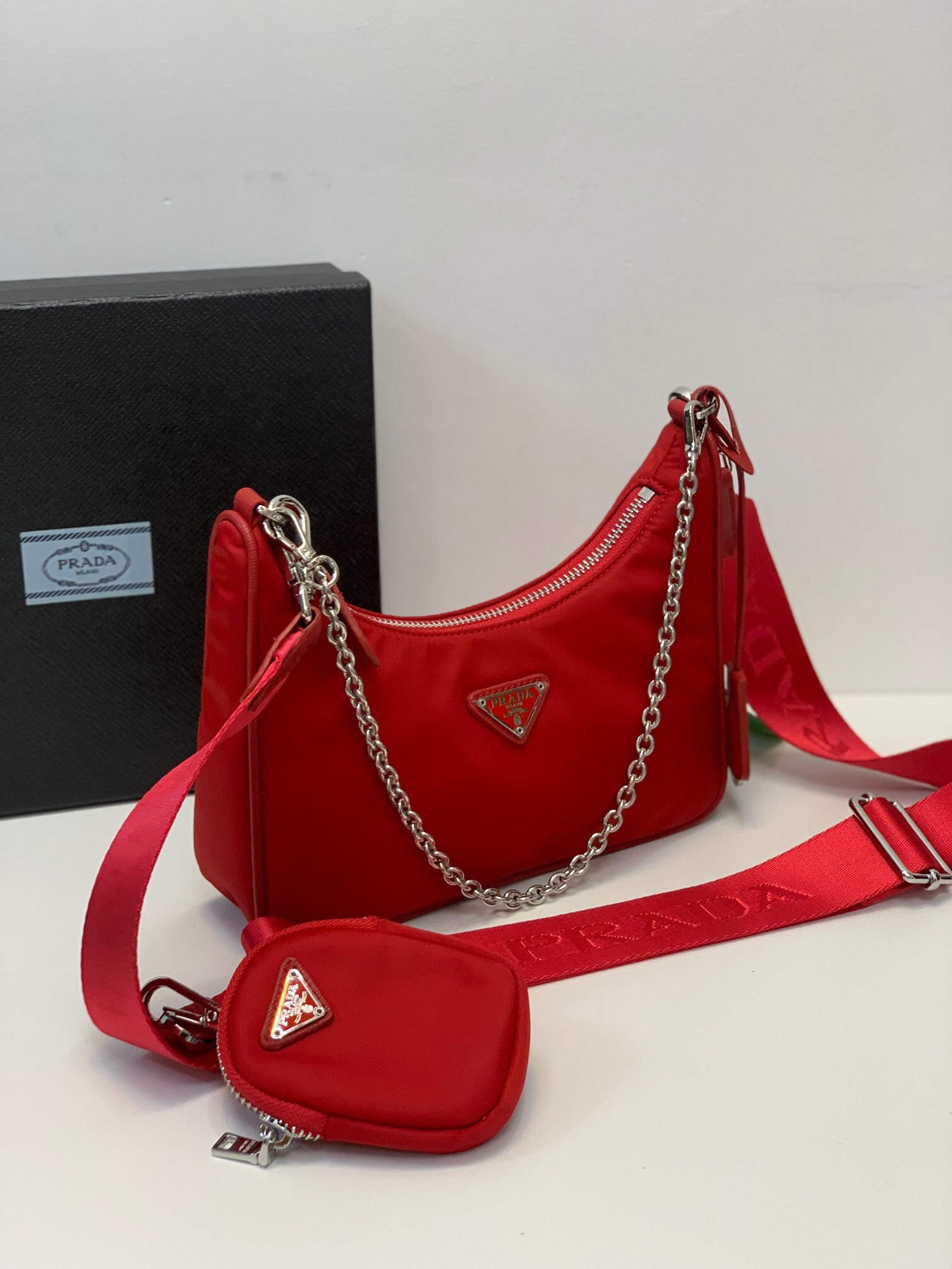 Pra*a re-edition 2005 re-nylon bag red