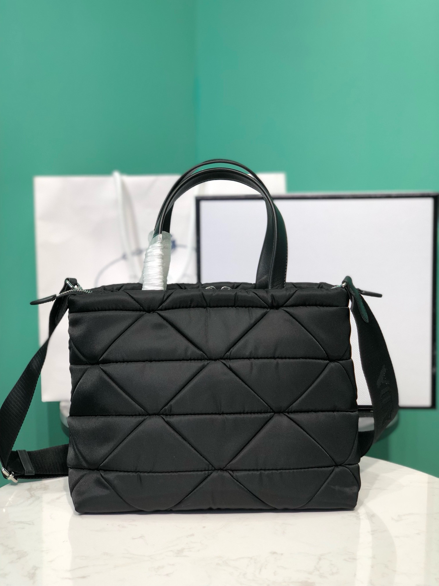 Pra*a re-nylon system tote 25x21.5x13cm