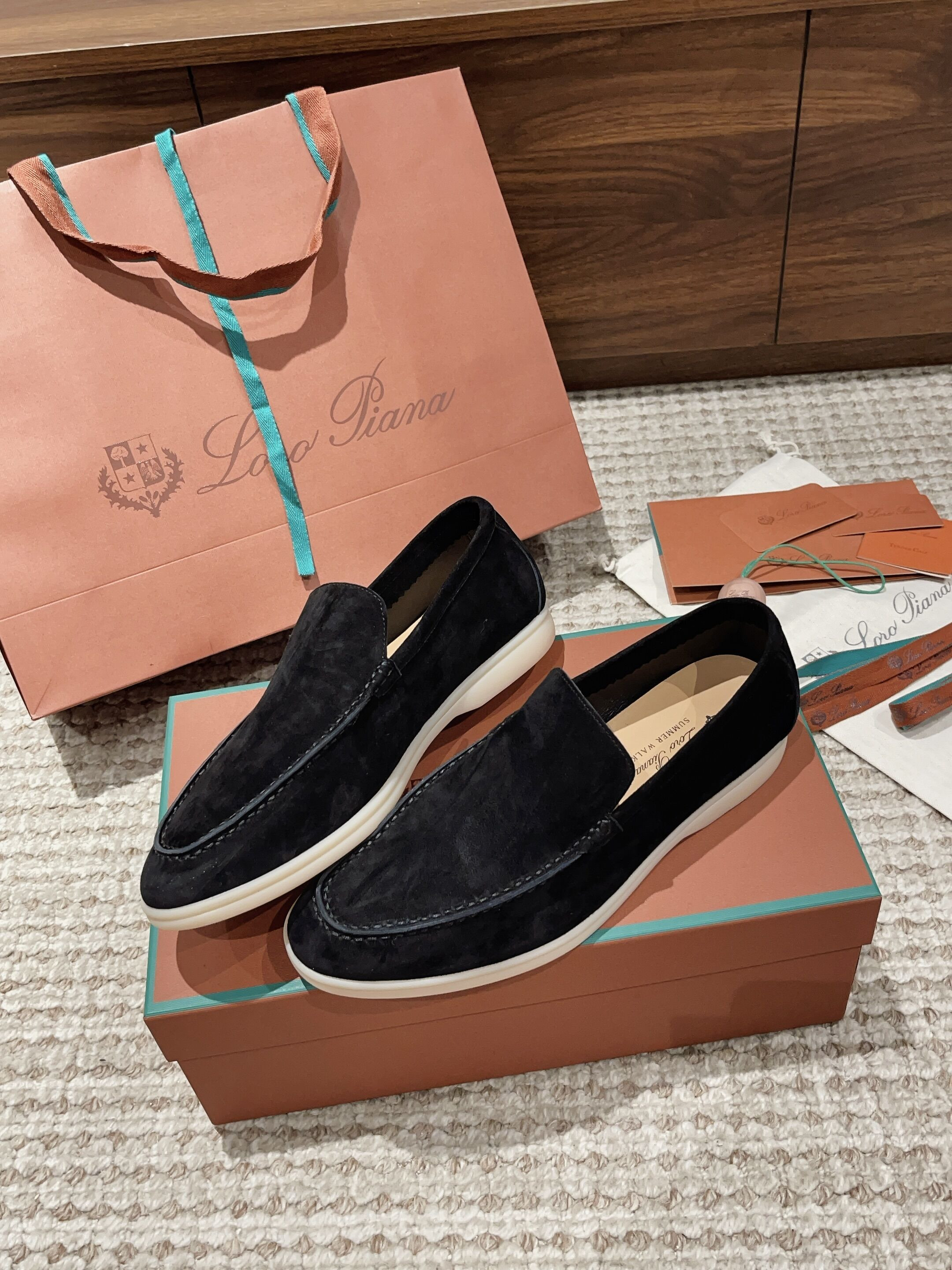 ua L**o p*ana summer walk loafers