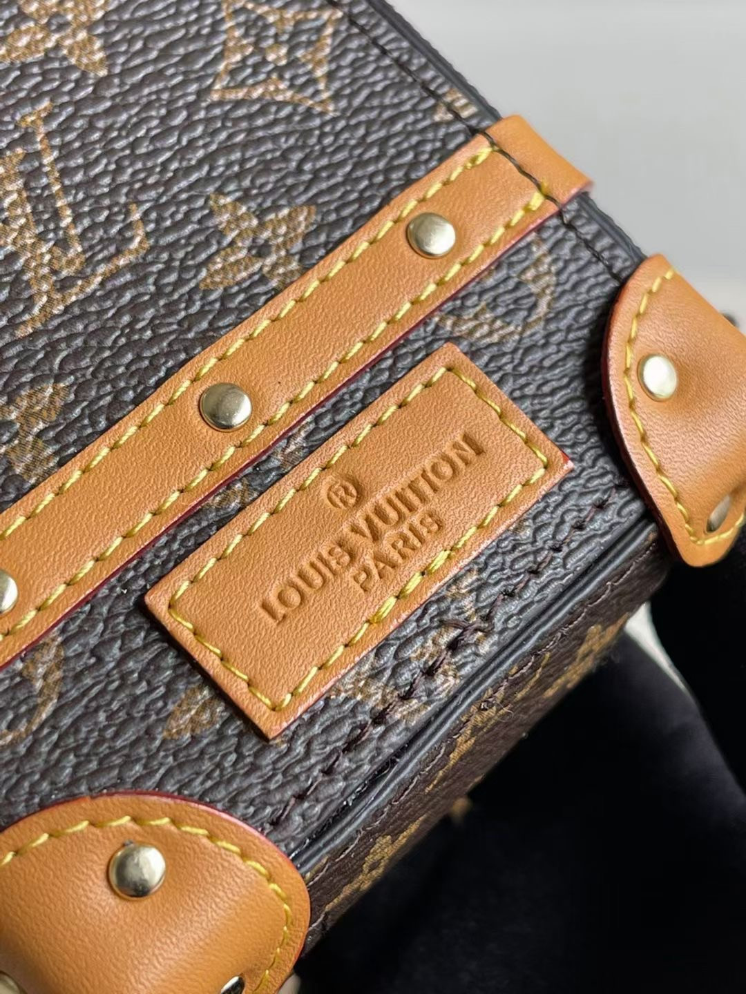 LV SOFT TRUNK BACKPACK BAG CHARM AND KEY HOLDER M69483