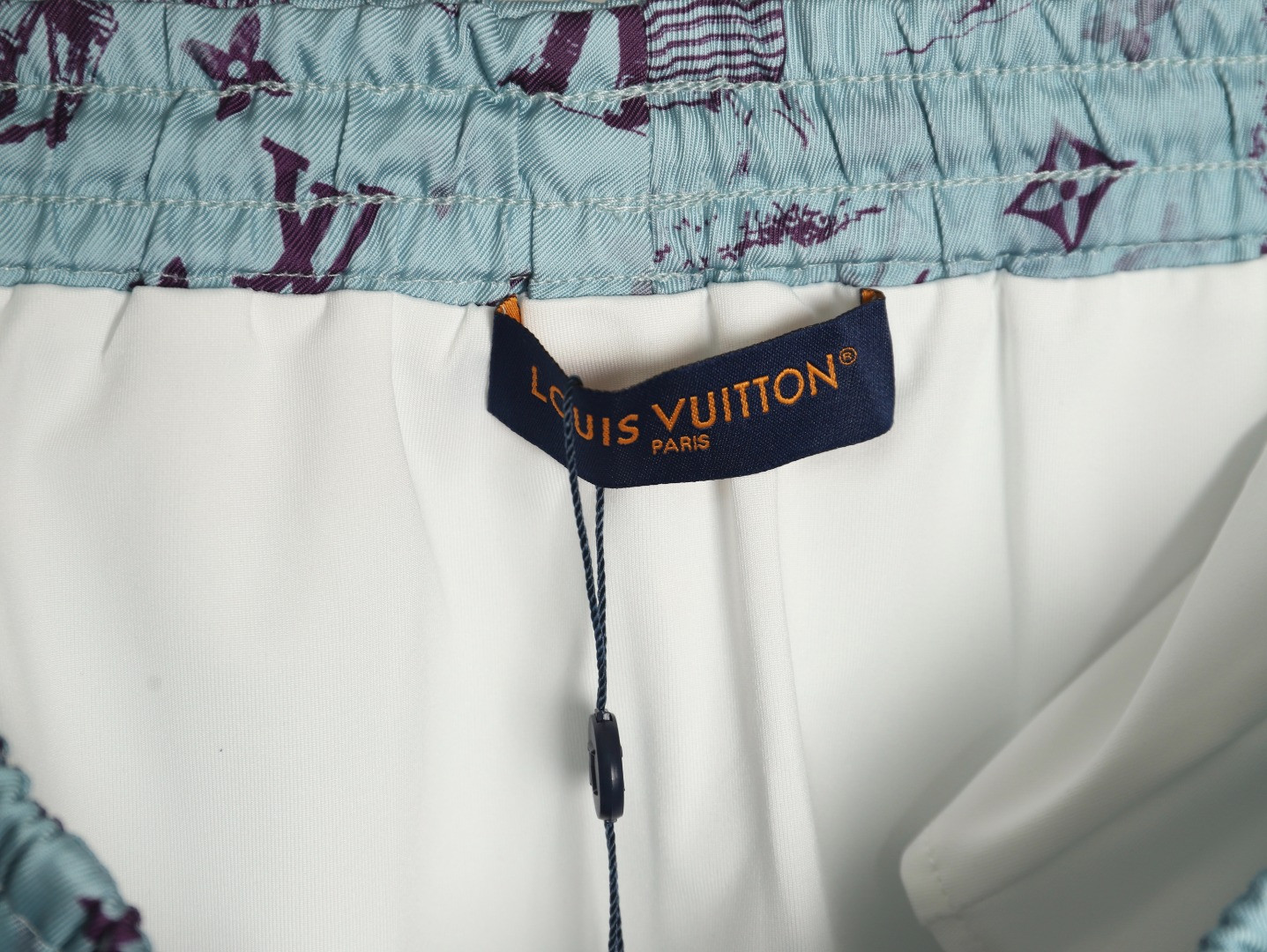 l0*is V*t0n lv shorts