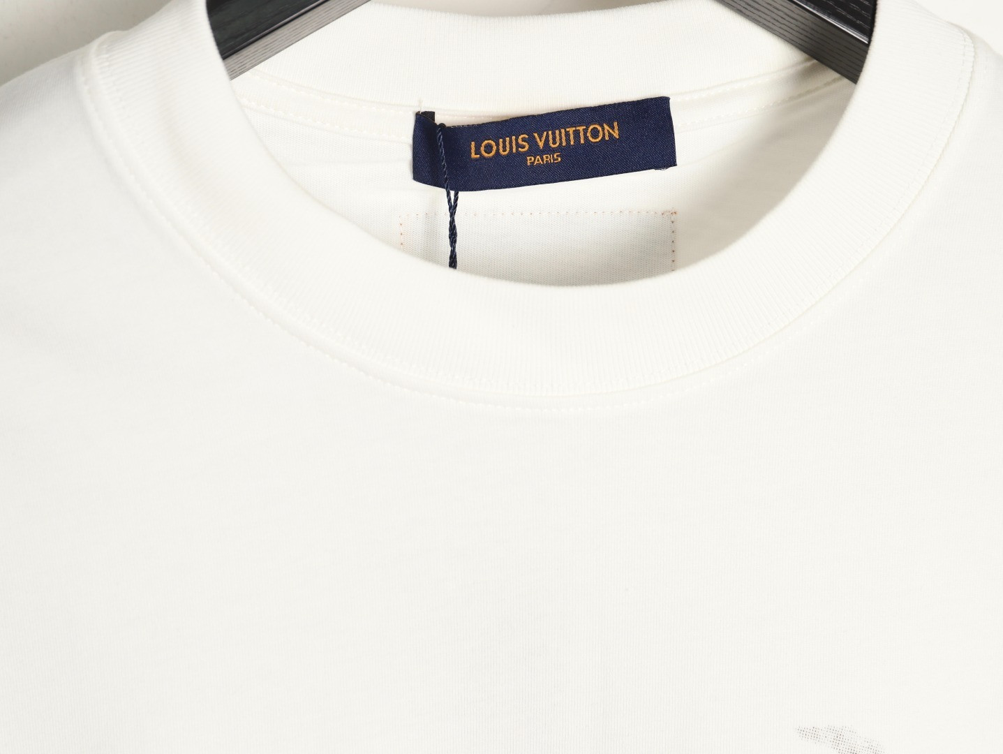 l0*is V*t0n long-sleeved t-shirt
