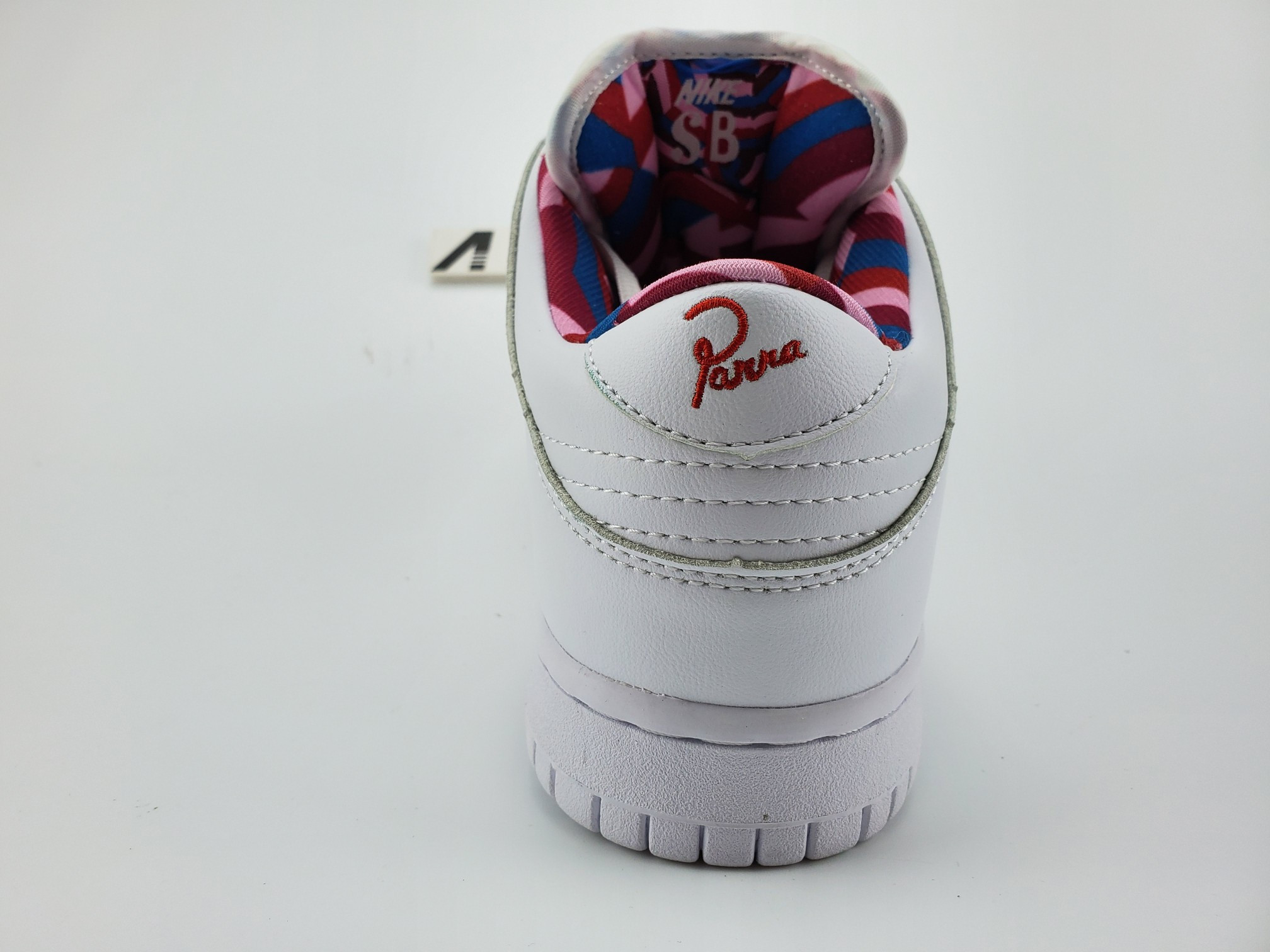 Nike SB Dunk Low Parra
