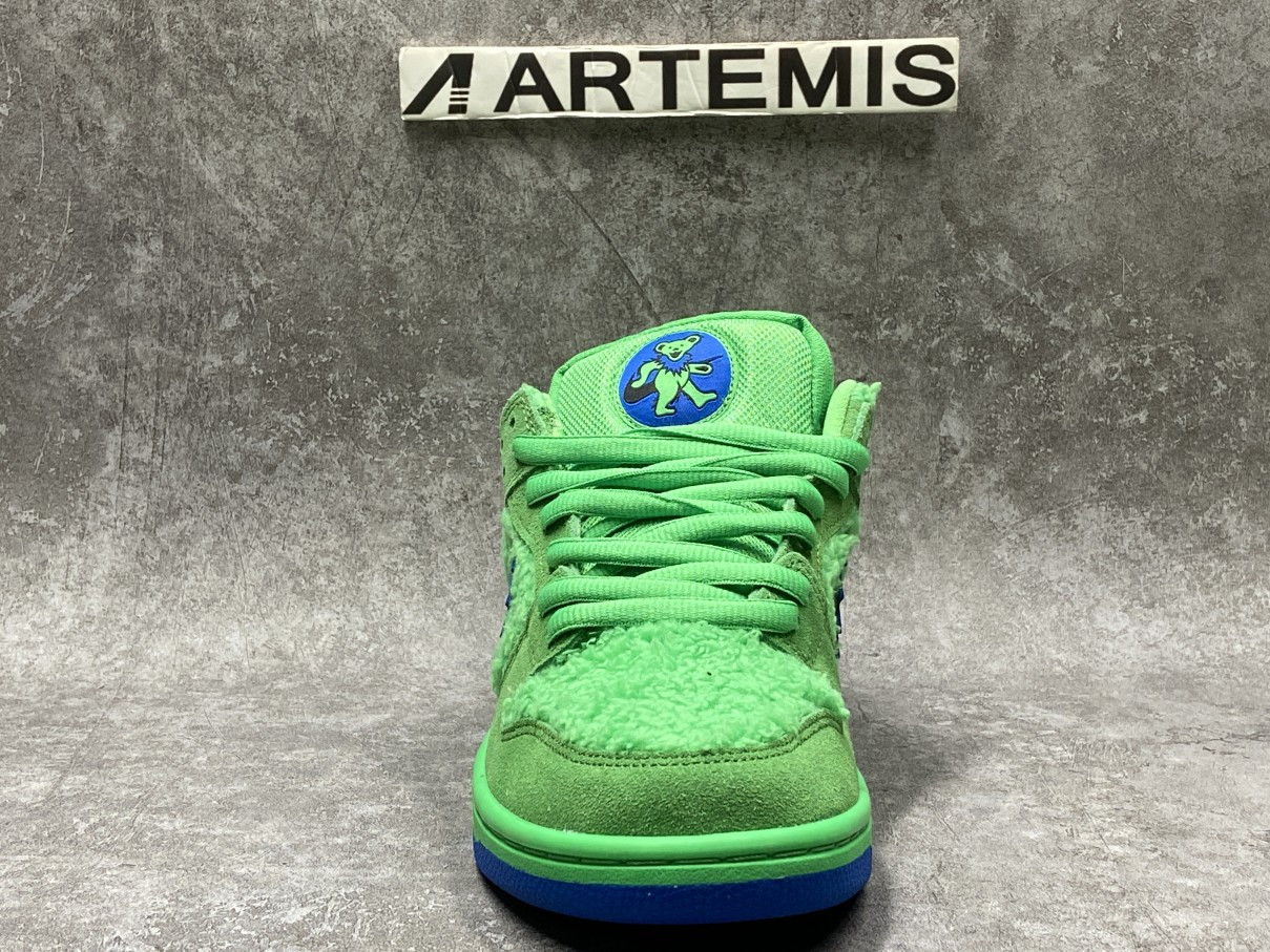 Grateful Dead x Nike SB Dunk Low Green Bear