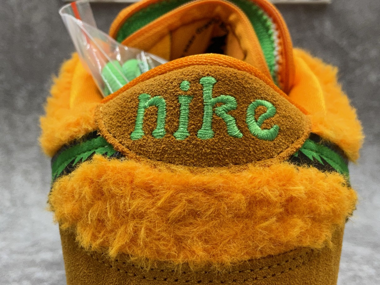 Grateful Dead x Dunk Low SB Orange Bear