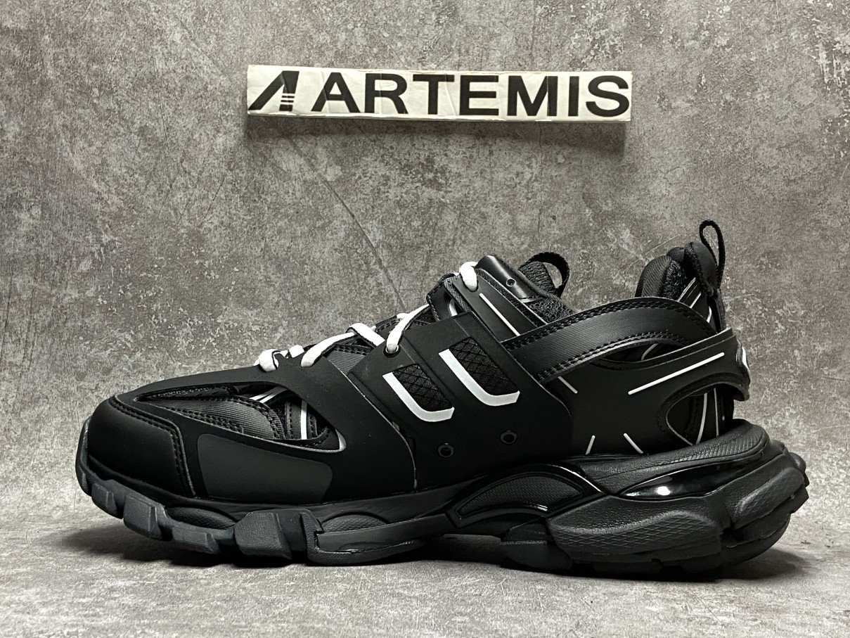 Balenciga Track Black White