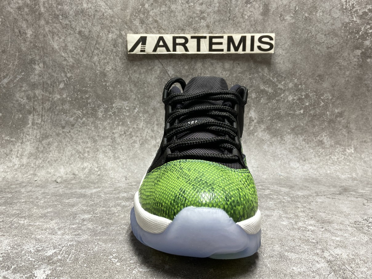 Air Jordan 11 Retro Low Green Snakeskin