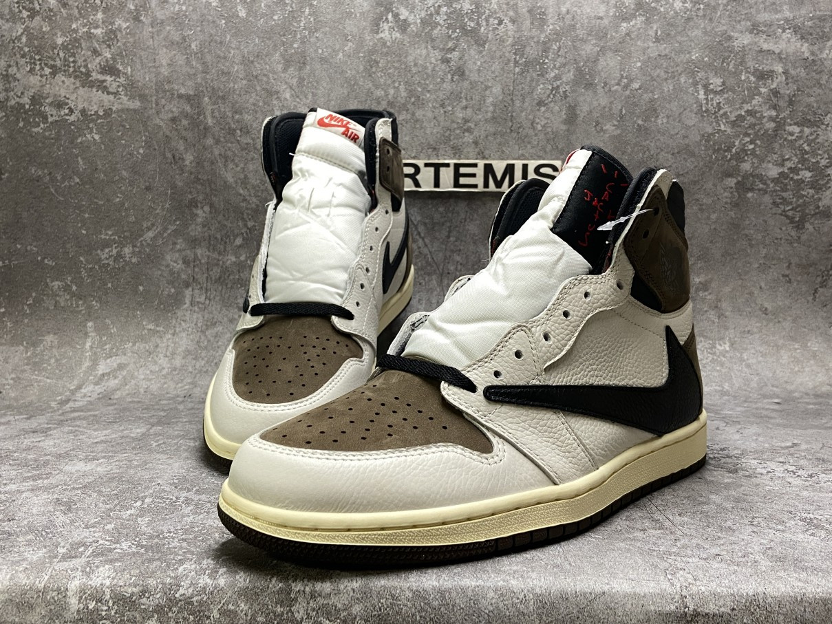 Air Jordan 1 High Travis Scott Cactus Jack 2.0