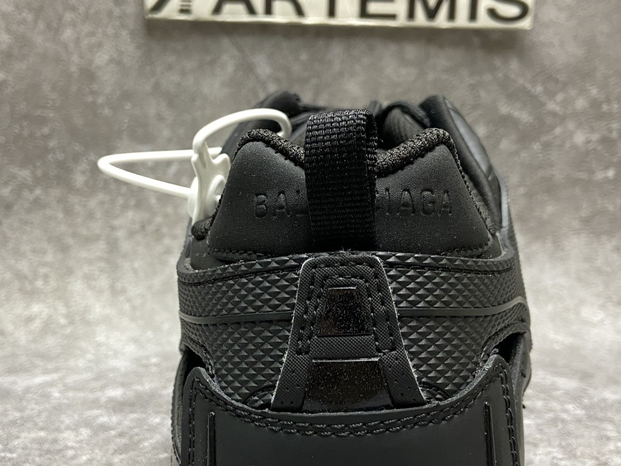 Balenciga Drive Sneaker Black