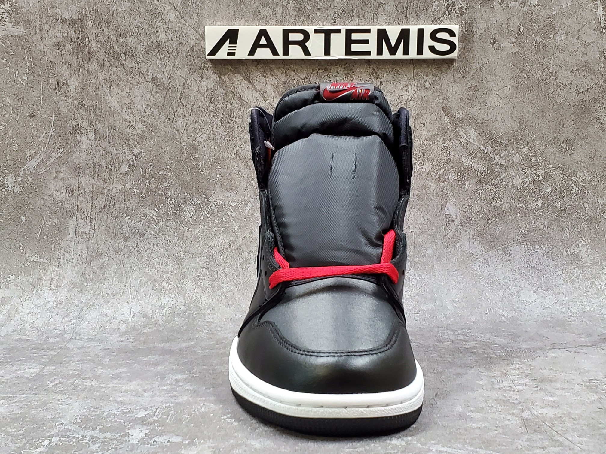 Air Jordan 1 Retro High Black Satin Gym Red