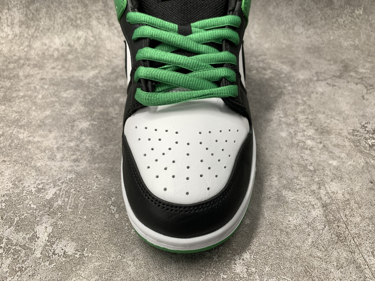 Nike SB Dunk Low Classic Green