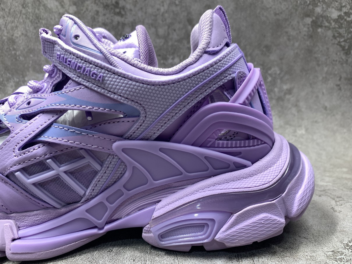 Balenciga Track 2.0 Sneaker in Lilac