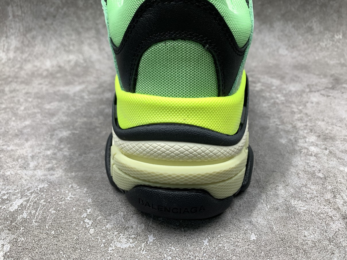Balenciga Triple S Sneaker Very Fluo