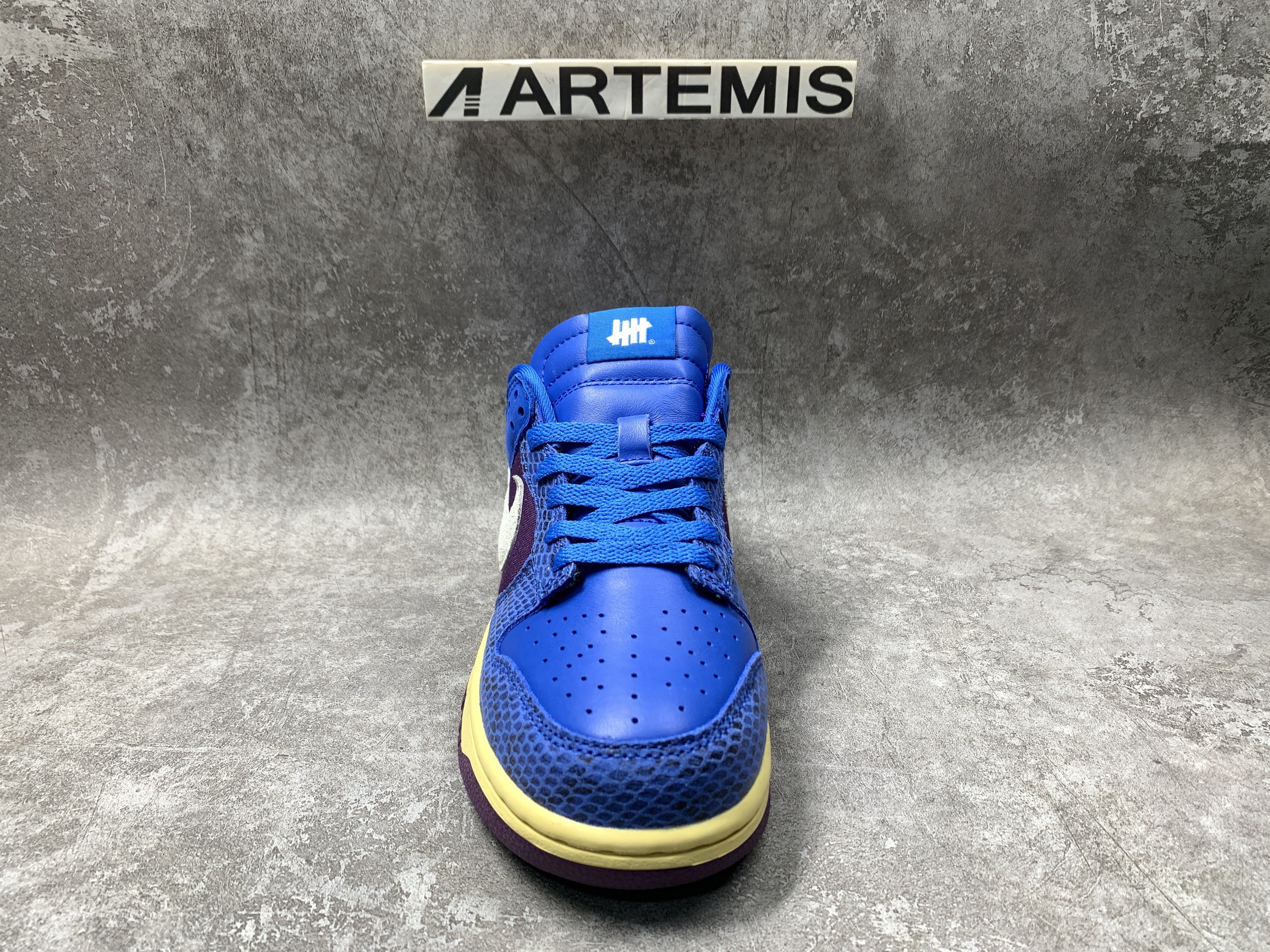 Nike Dunk Low UNDEFEATED Dunk vs. AF1