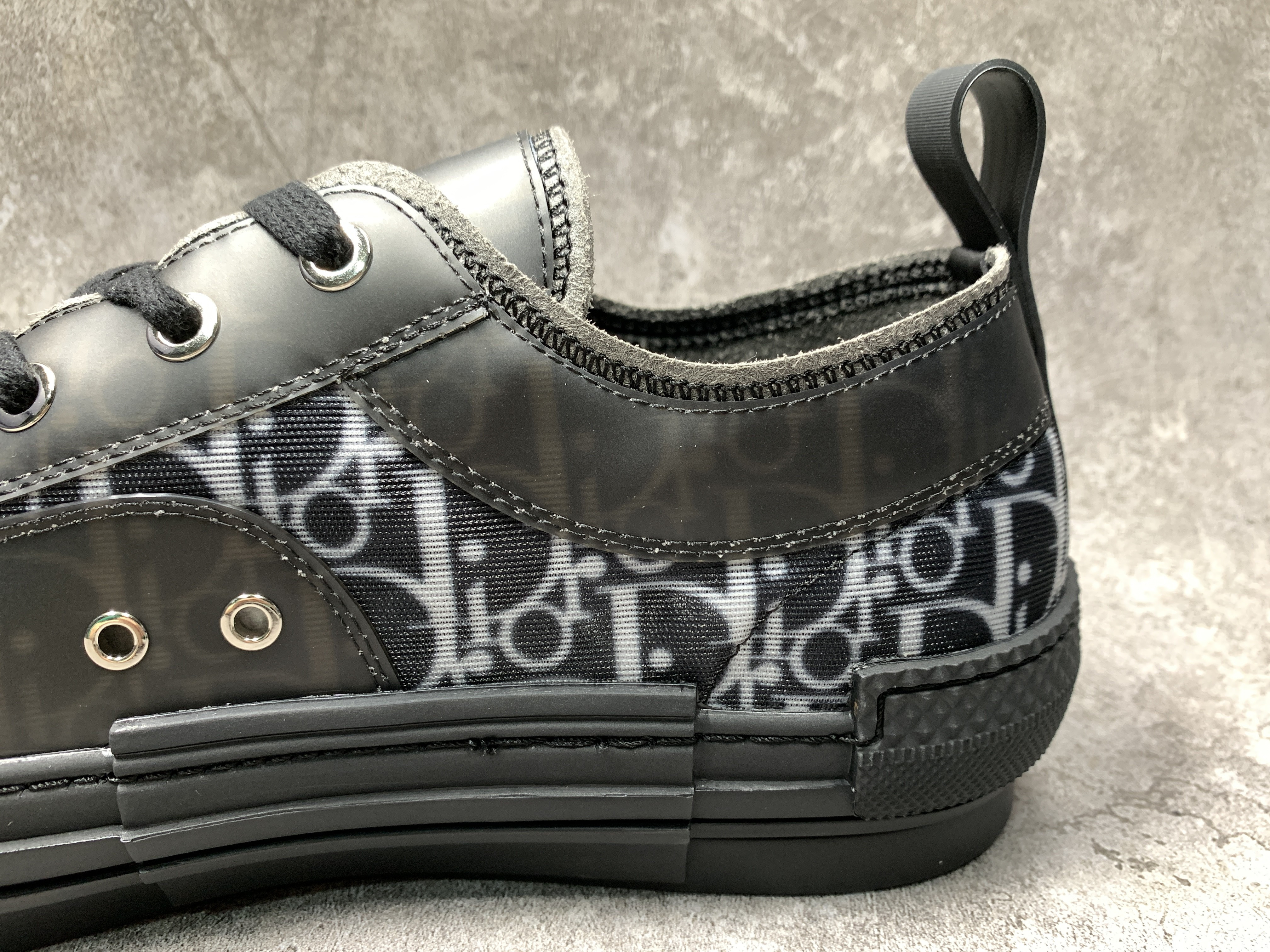 D*or b23 low top canvas oblique black