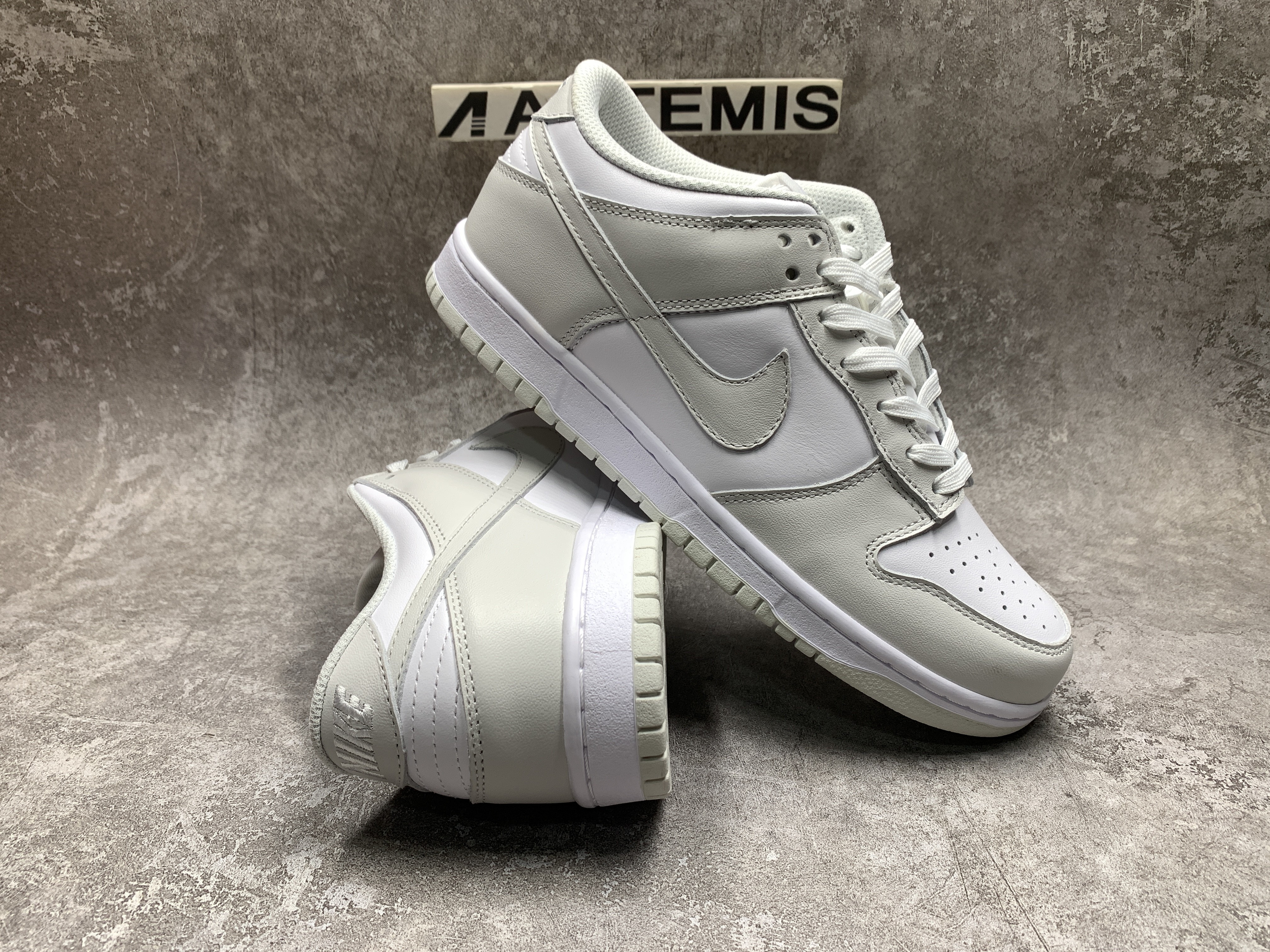 Nike Dunk Low Photon Dust