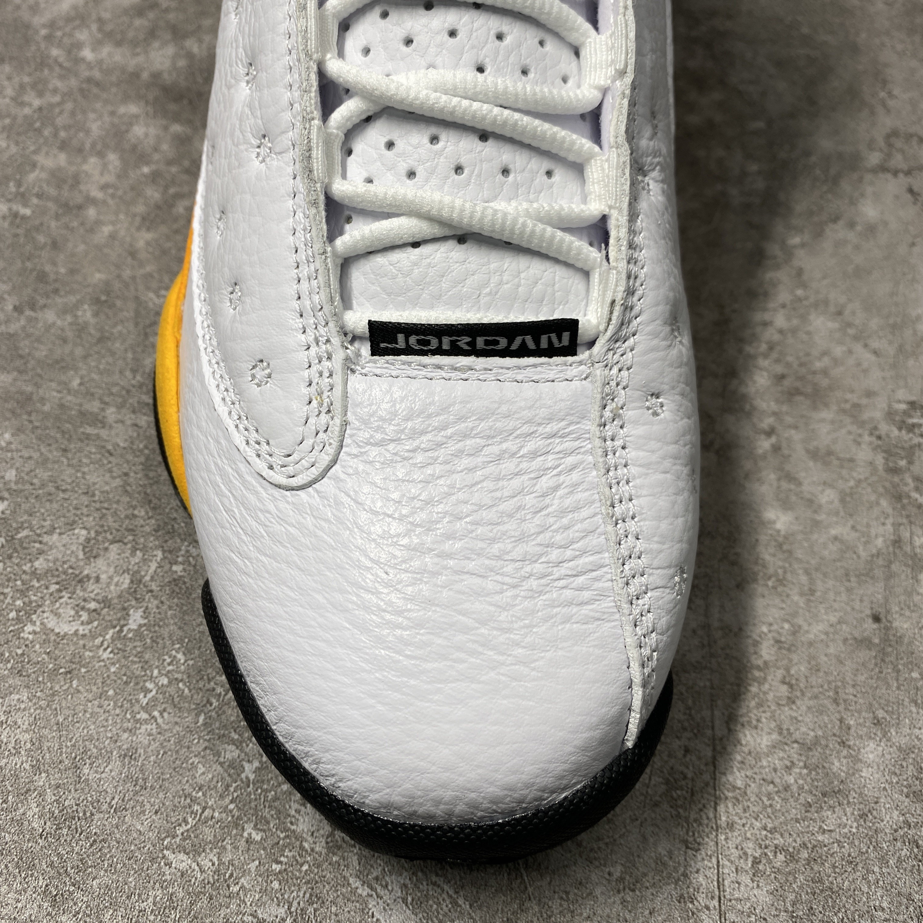 Air Jordan 13 Del Sol