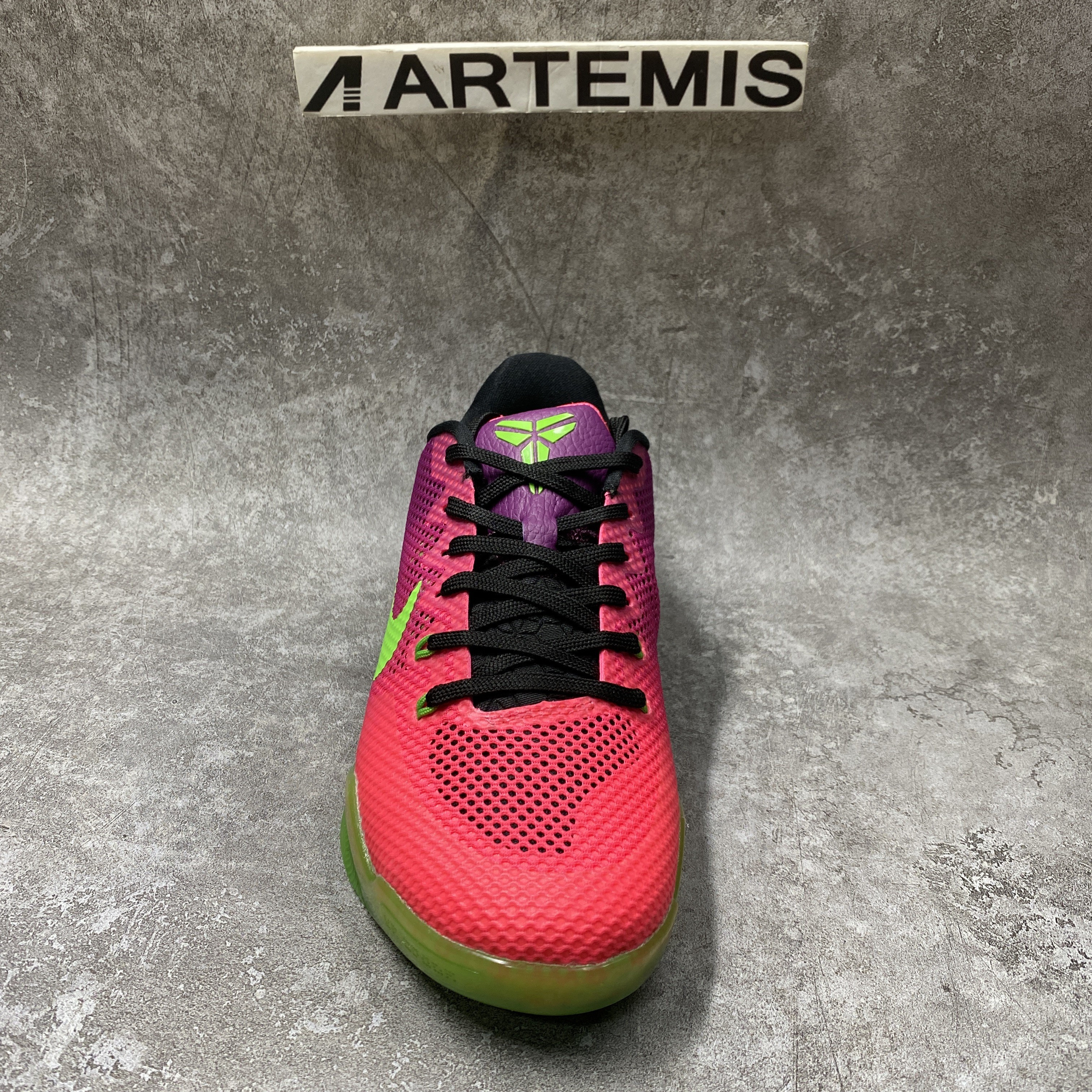 Nike Kobe 11 EM Low Mambacurial