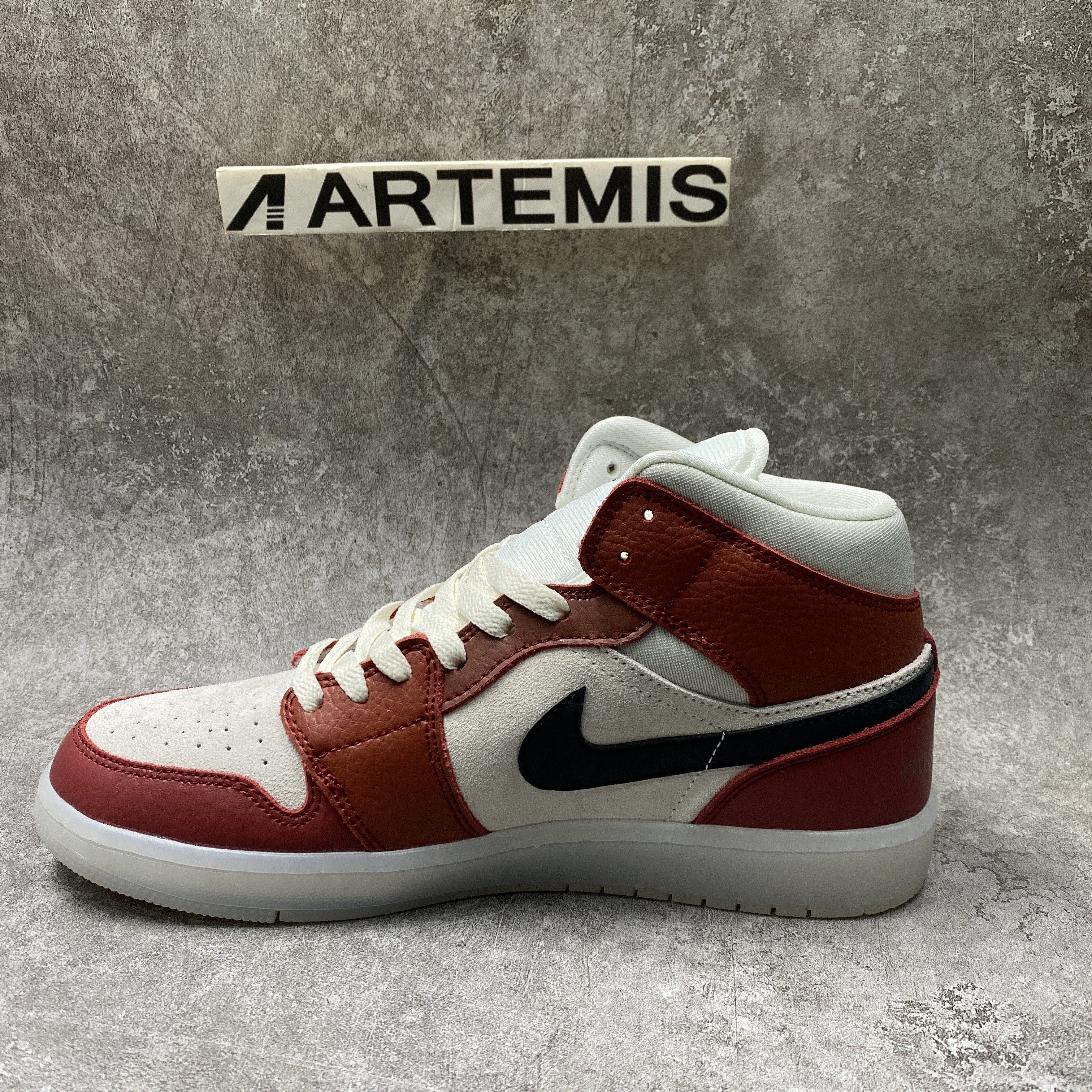 Air Jordan 1 Mid Anti-Gravity Machines