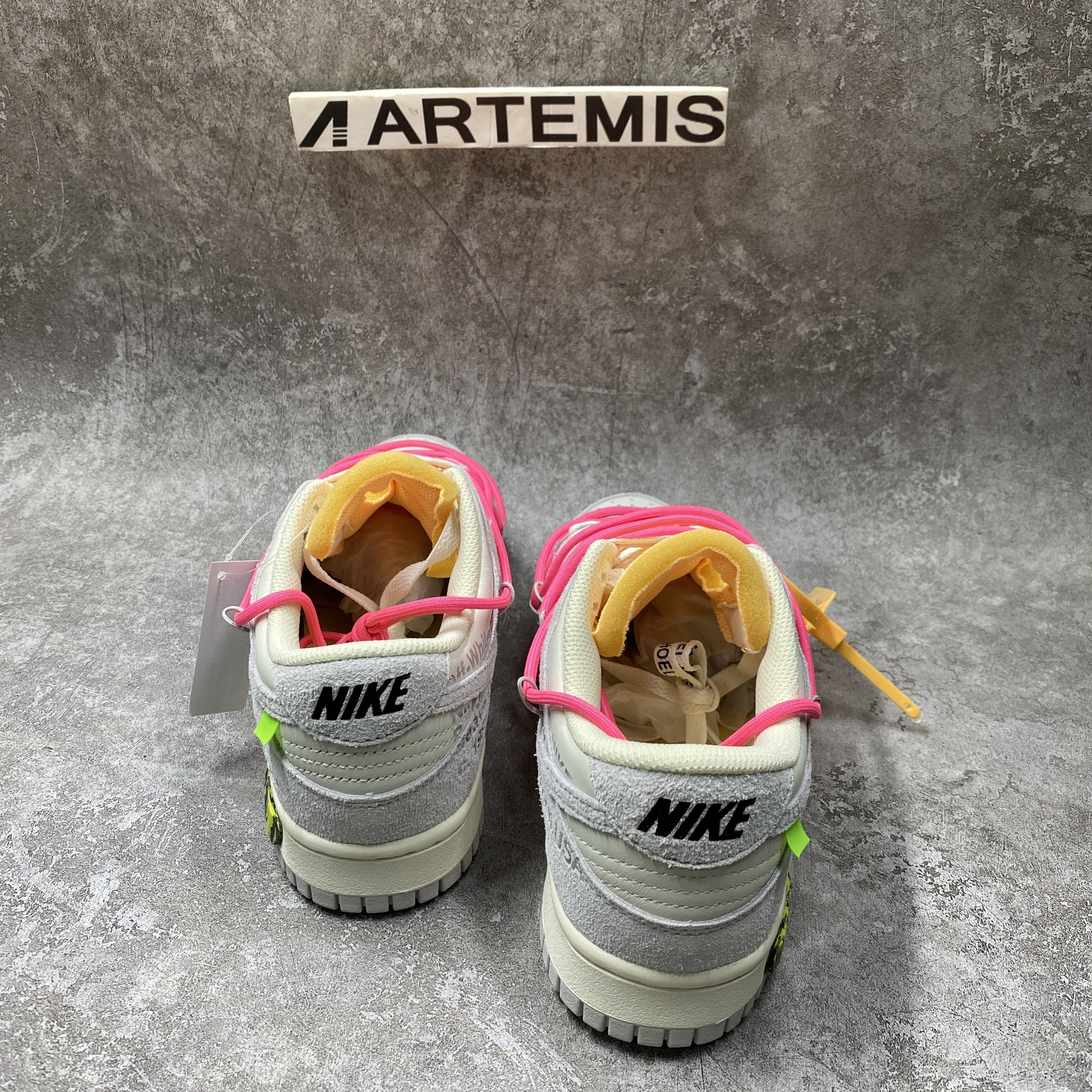 Nike Dunk Low Off-White Lot 17